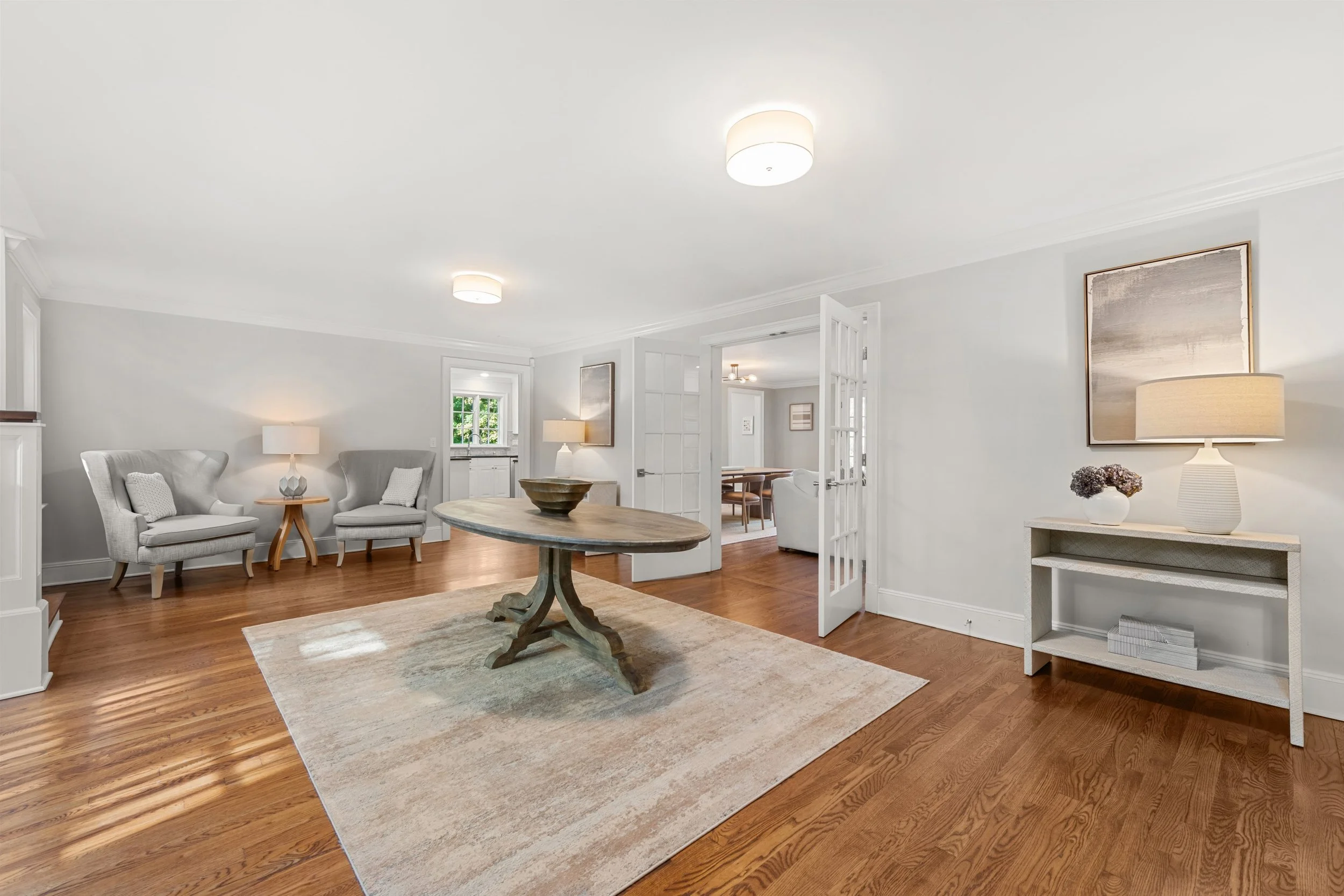 Foyer_023-304ChestnutHillRoad-Wilton-CT-06897-SMALL.jpg