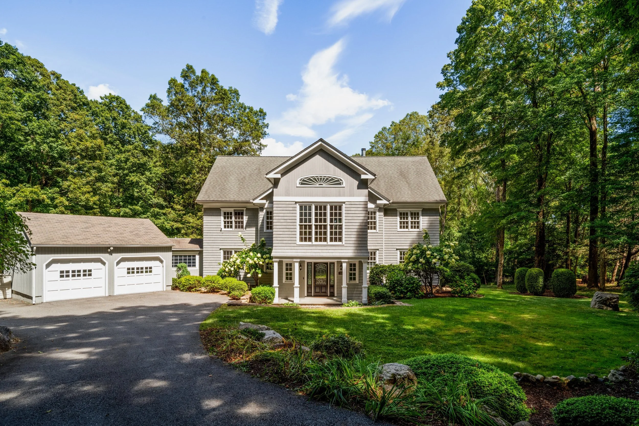 Under Contract - 304 Chestnut Hill Road
