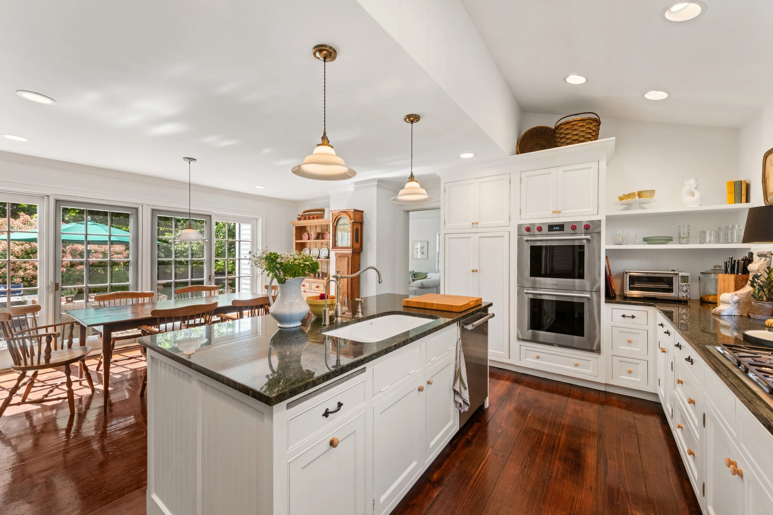 Kitchen_082-365-Greens-Farms-Road-Westport-CT-06880.jpg