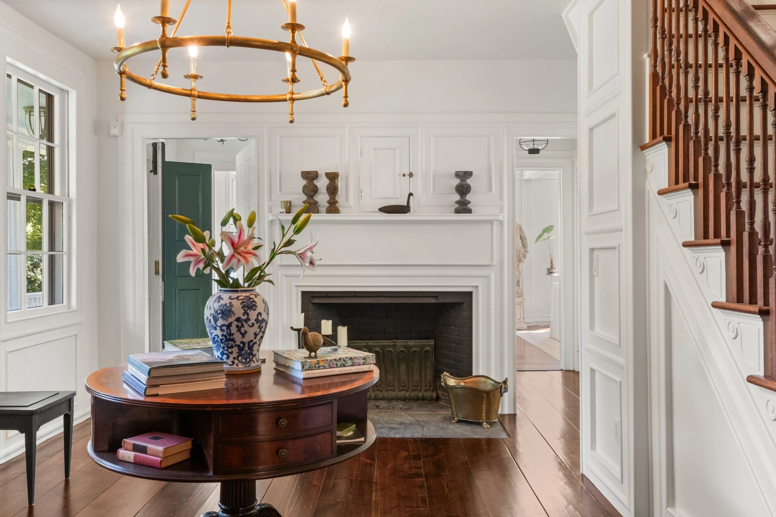 Foyer-fireplace_063-365GreensFarmsRoad-Westport-CT-06880-SMALL.jpg