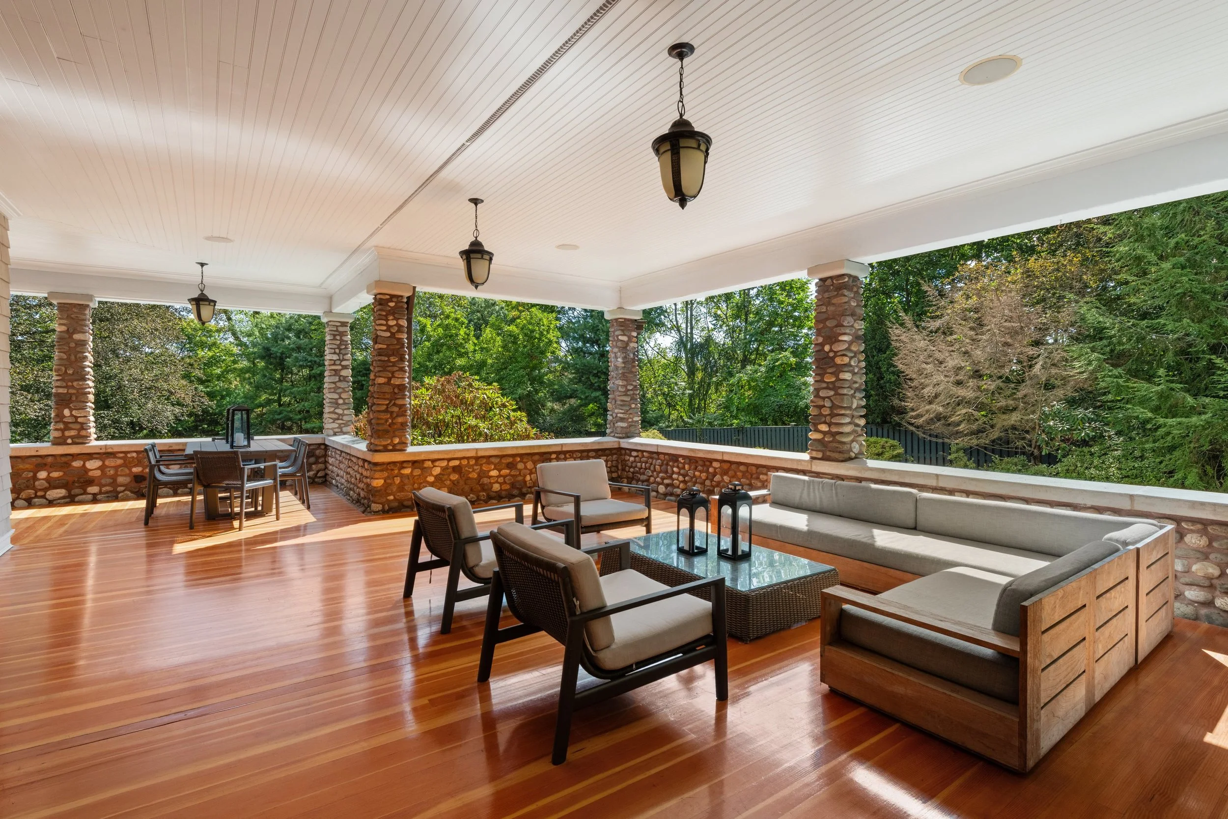 Porch-seating_009_249-greens-farms-road-westport-ct-06880.jpg