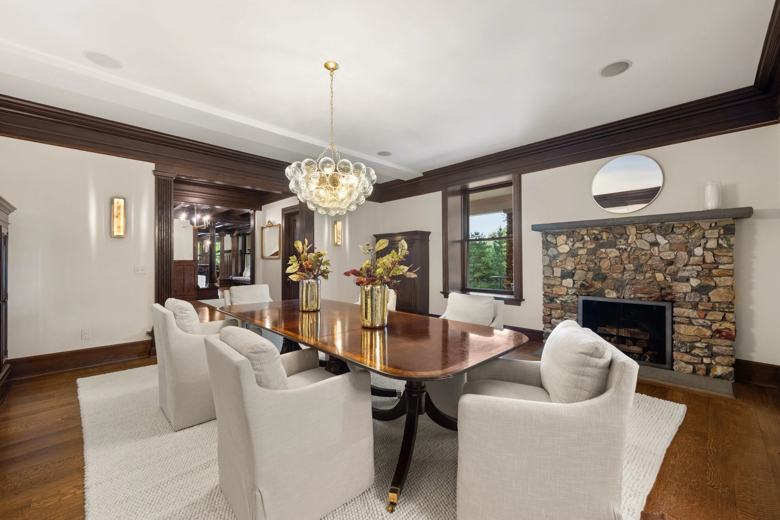 Dining-room-with -fireplace_023_249-greens-farms-road-westport-ct-06880.jpg