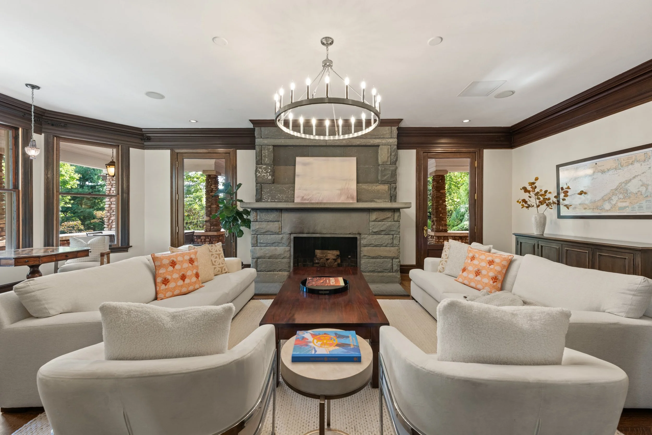 Library-with-fireplace_024_249-greens-farms-road-westport-ct-06880.jpg