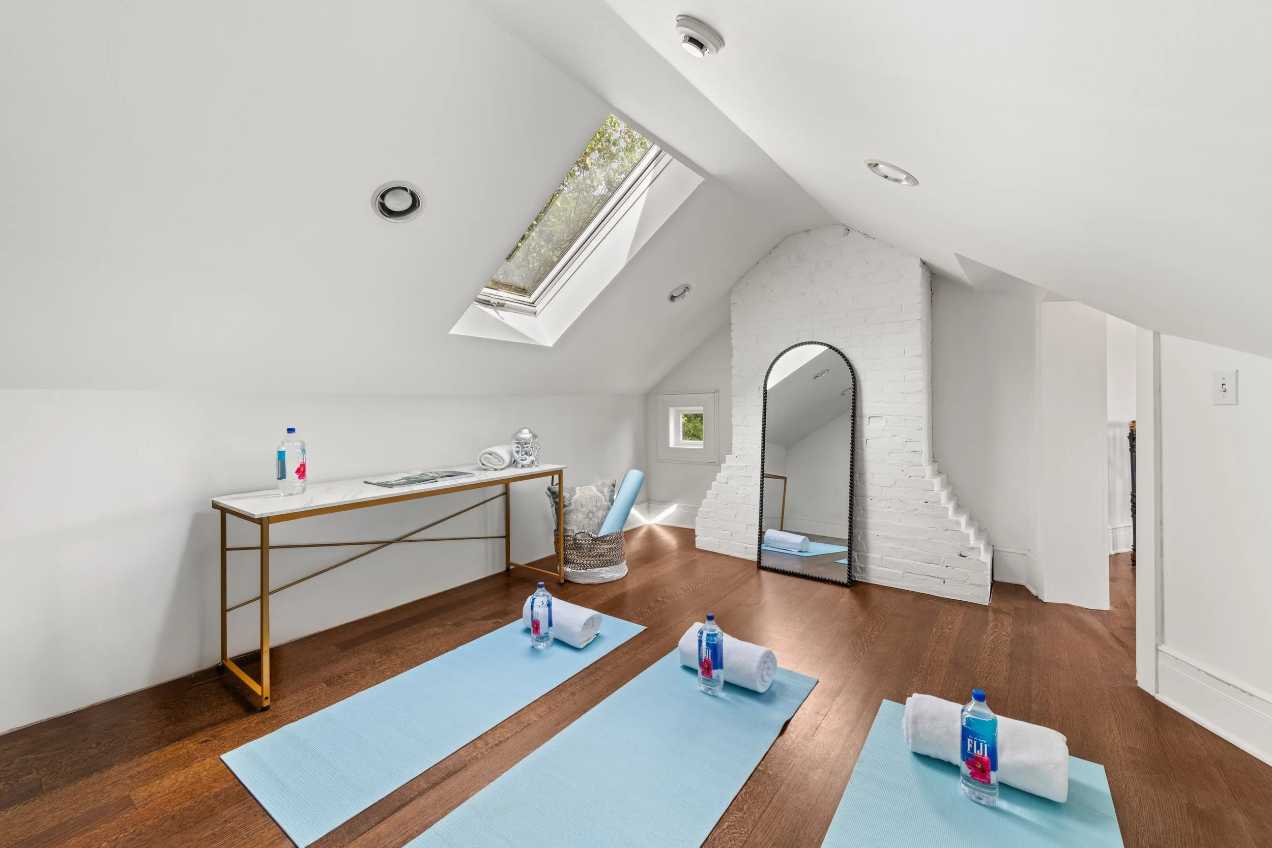Third-floor-yoga_062_249-greens-farms-road-westport-ct-06880.jpg