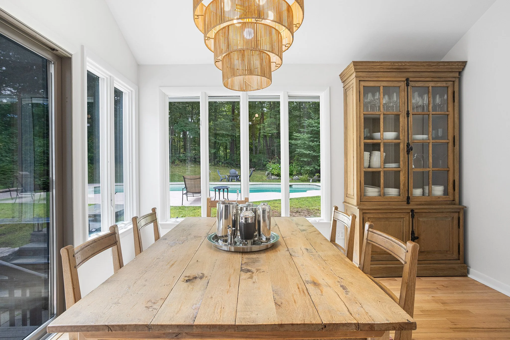 Breakfast-nook_335-Georgetown-Road-Weston-CT-16.JPG
