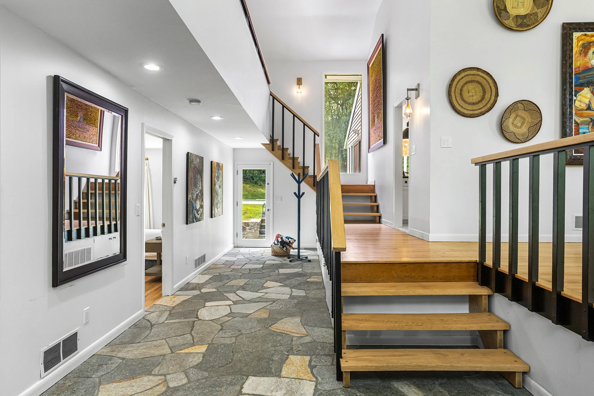 Upstairs_335-Georgetown-Road-Weston-CT-7.JPG