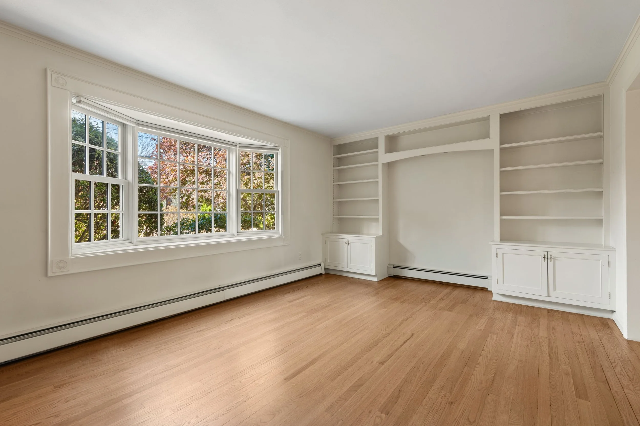 Living-room-built-ins_020-56-Drake-Lane-Fairfield-CT-06824.jpg