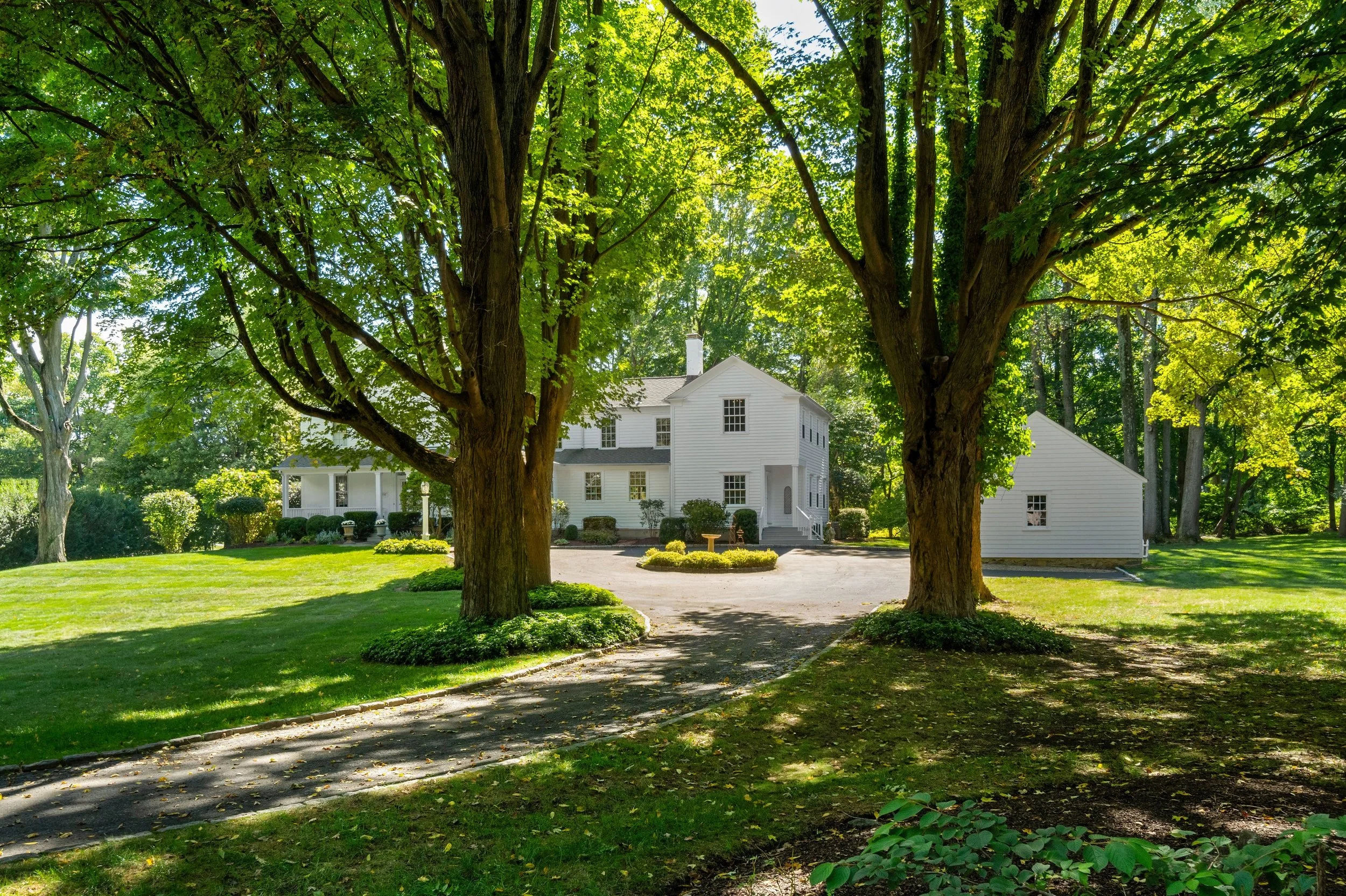 365 Greens Farms Road, Westport