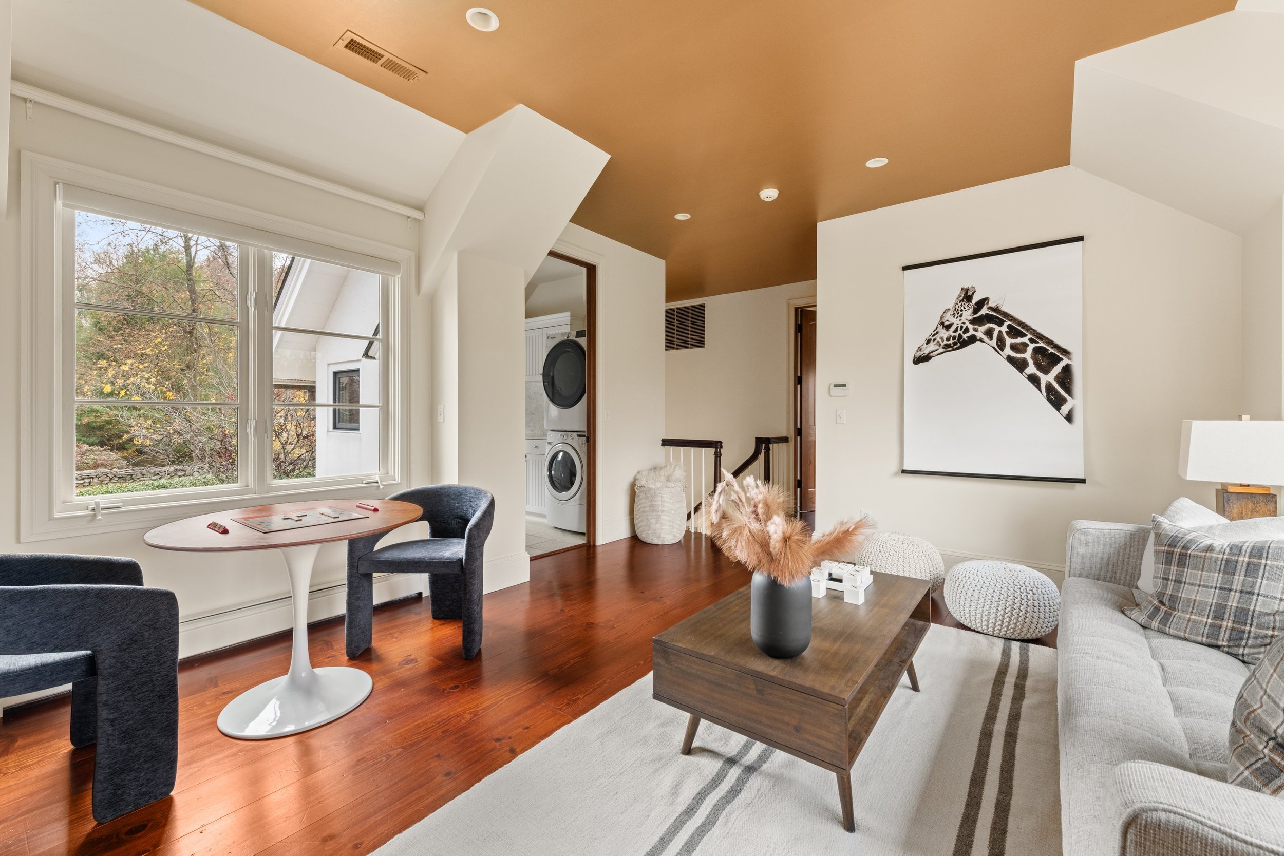 Upstairs-lounge_055-15CrossHighway-Westport-CT-06880-SMALL.jpg