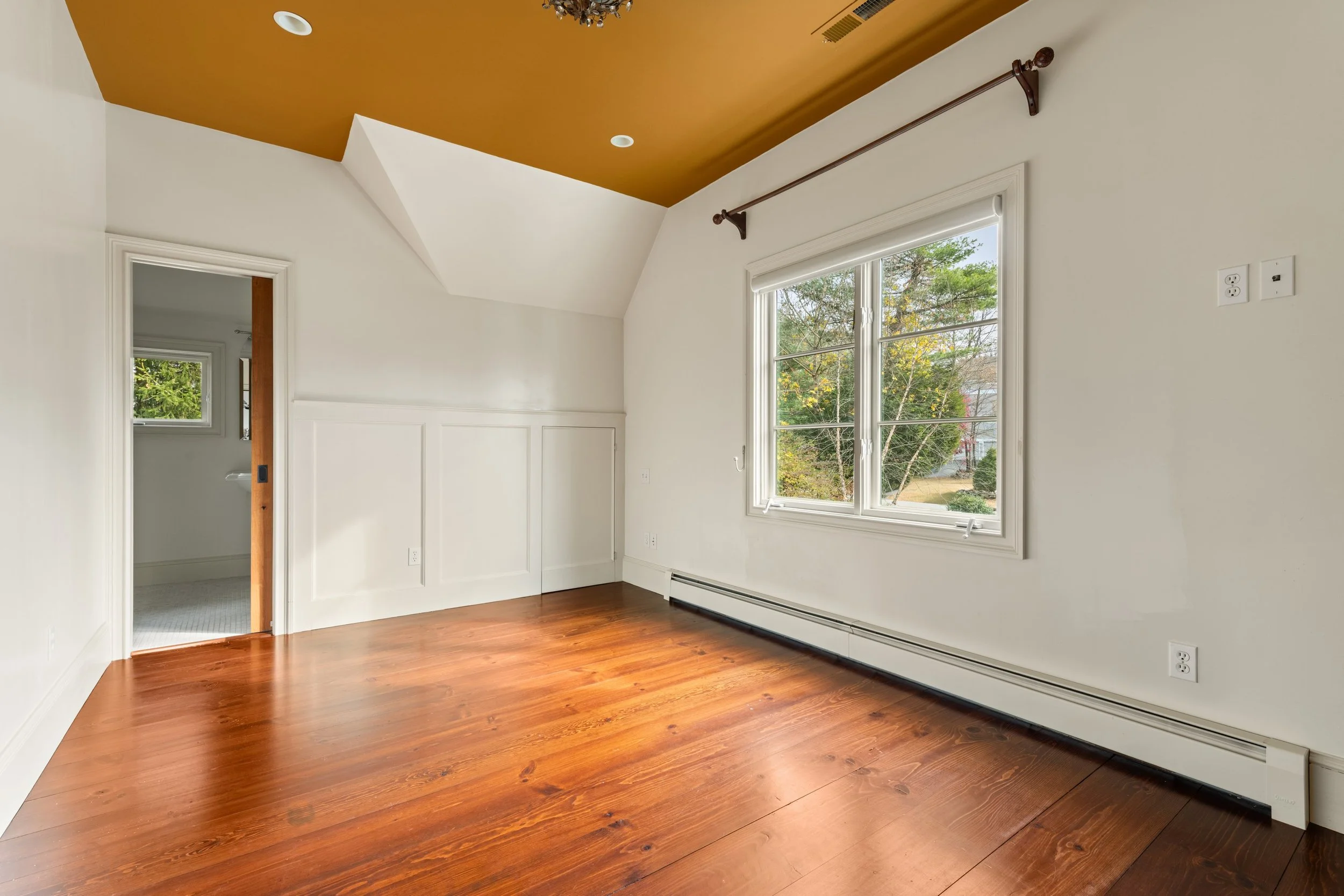 Bedroom_057-15CrossHighway-Westport-CT-06880-SMALL.jpg