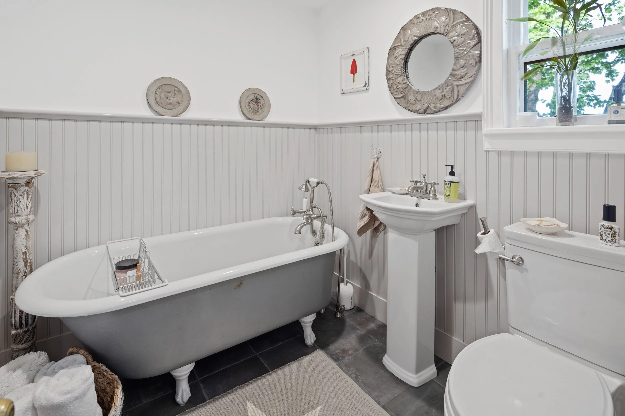 Main-floor-bathroom_15 Wright St, Westport, CT 06880-215.jpg