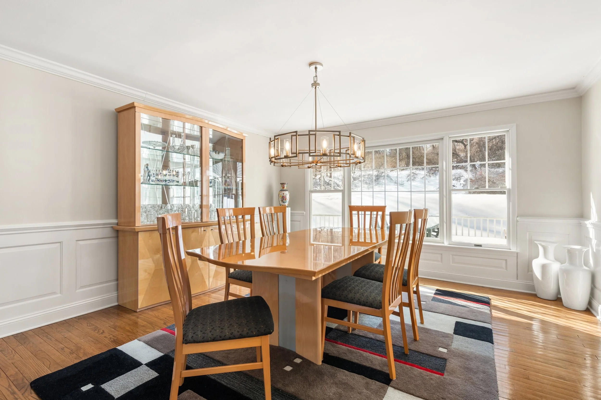Dining-room-309-Sturges-Ridge-Road-Wilton-CT-06897_028.jpg