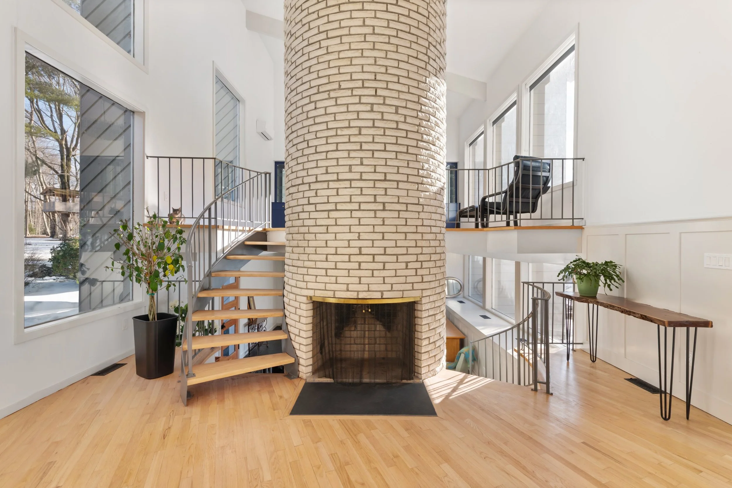 Central-fireplace-2177-Cross-Highway-Fairfield-CT_010.jpg