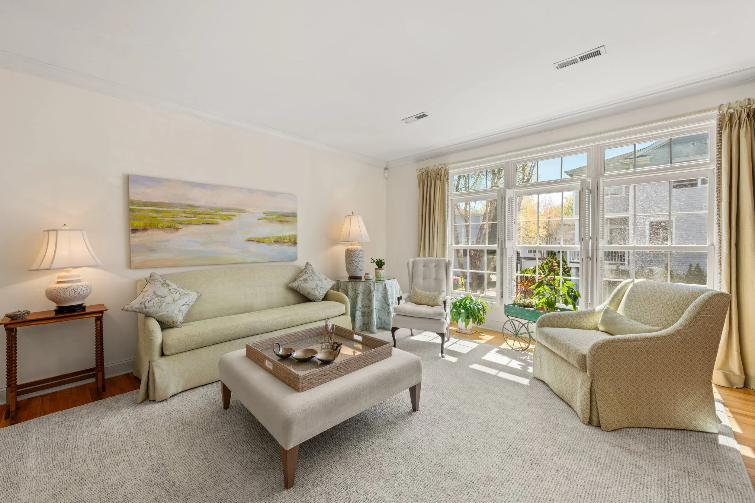 Living-room-70-Southport-Place-Fairfield-CT_008.jpg