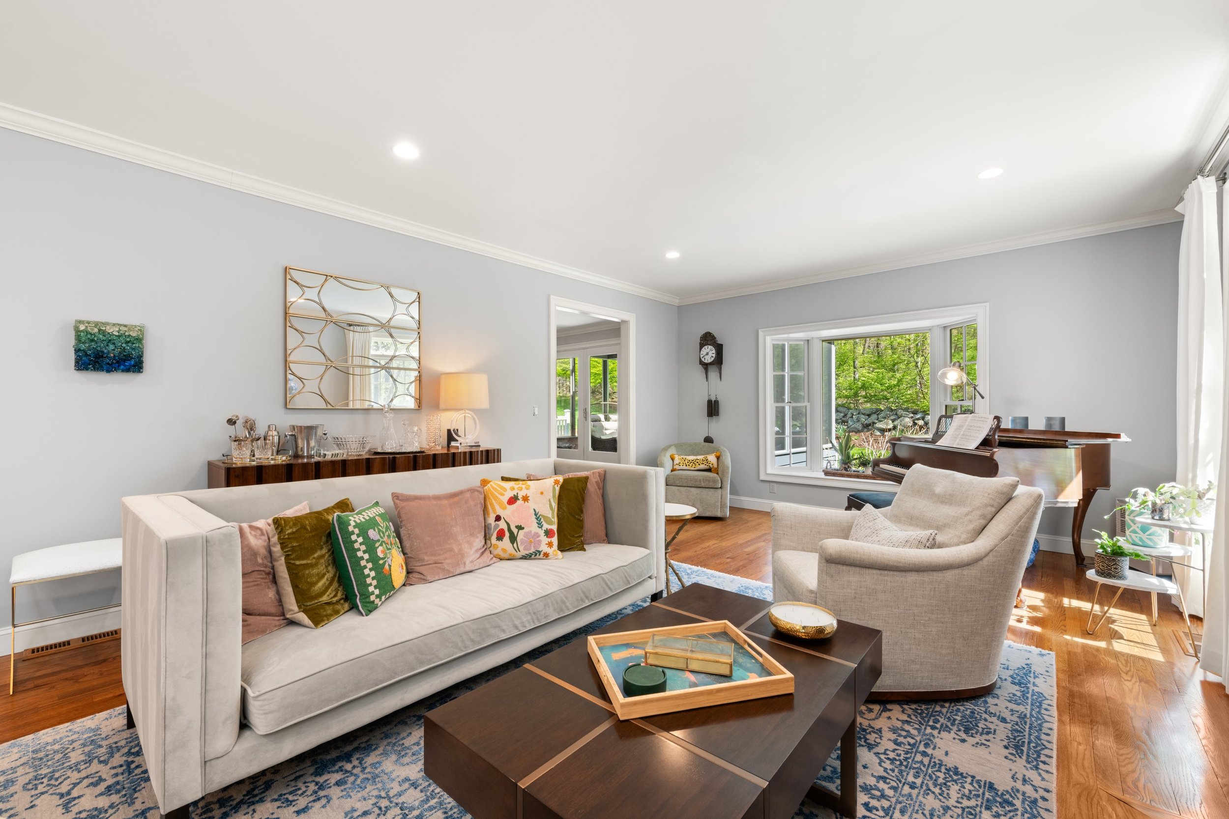 Living-room-views-21-Timber-Mill-Lane_weston-CT_018.jpg
