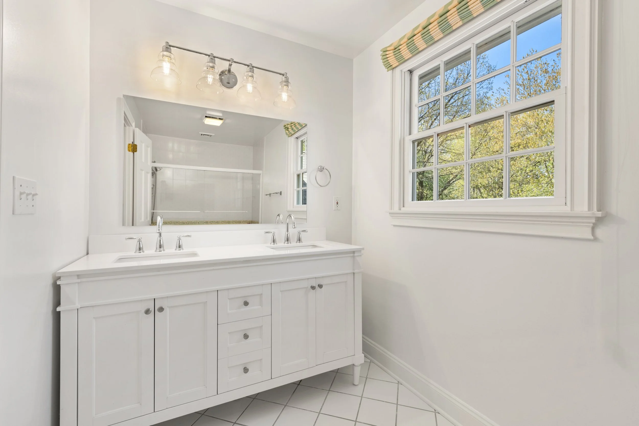 Bathroom-21-Timber-Mill-Lane_weston-CT_043.jpg