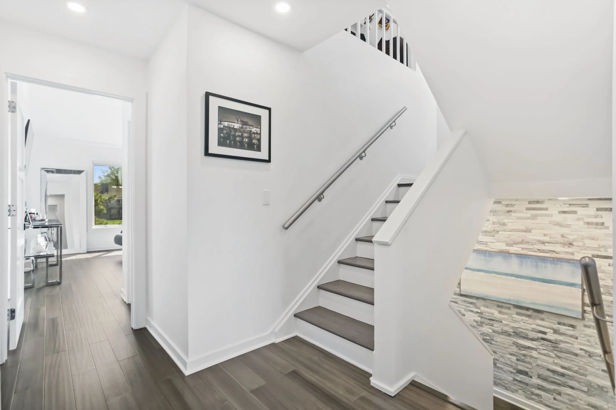 Stairway-119-Gregory-Blvd-Norwalk-CT-Unit-41_29.jpg