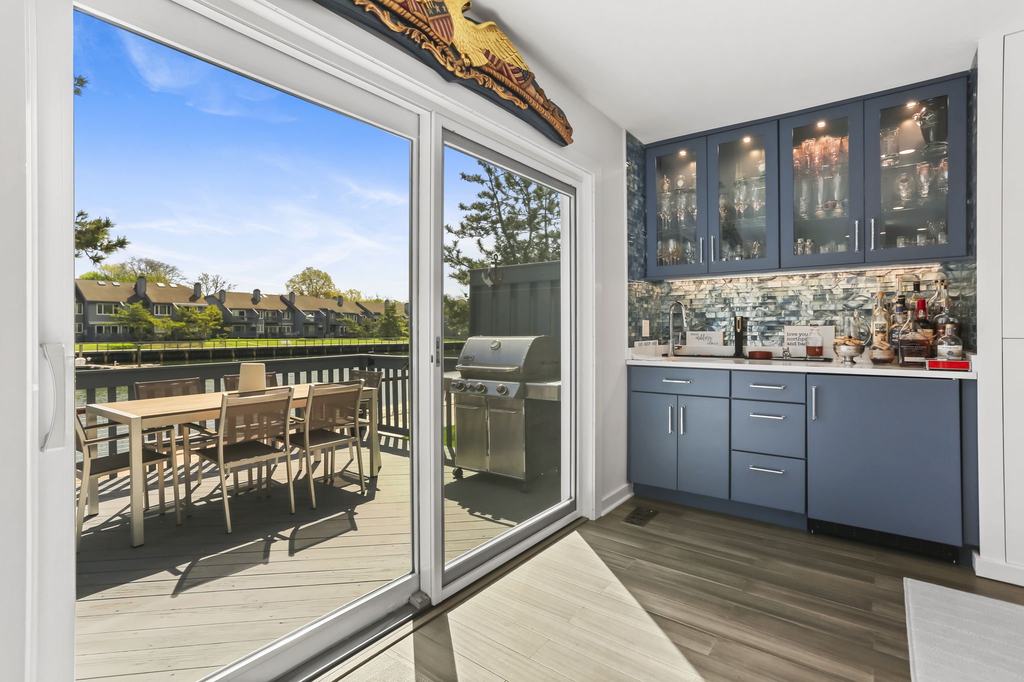 Wet-bar-entertaining-119-Gregory-Blvd-Norwalk-CT-Unit-41_22.jpg