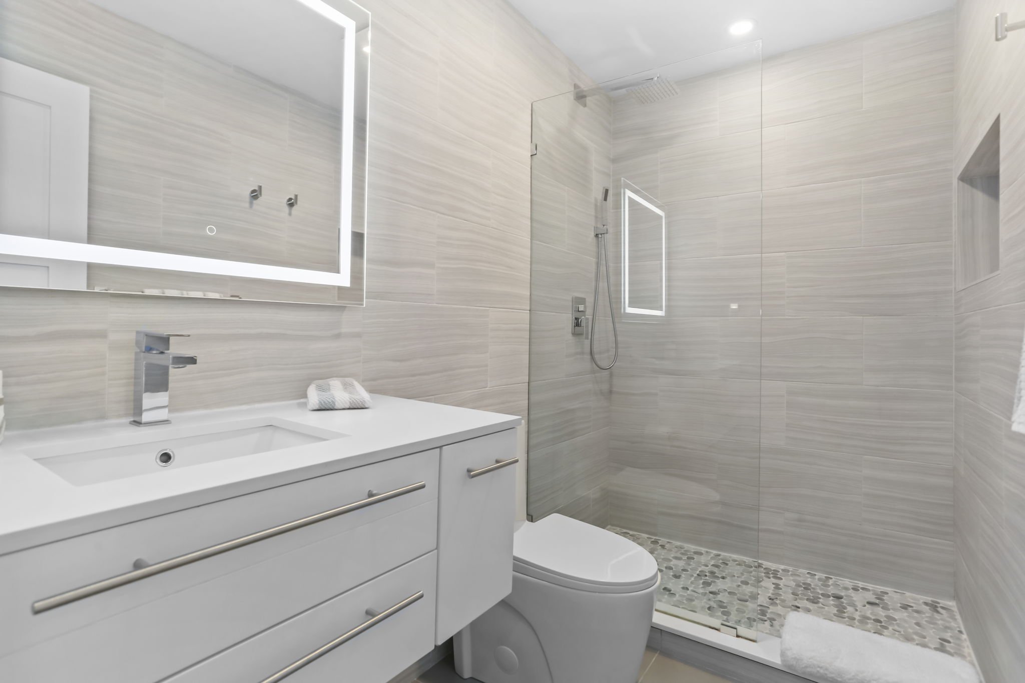 Shared-bath-119-Gregory-Blvd-Norwalk-CT-Unit-41_26.jpg