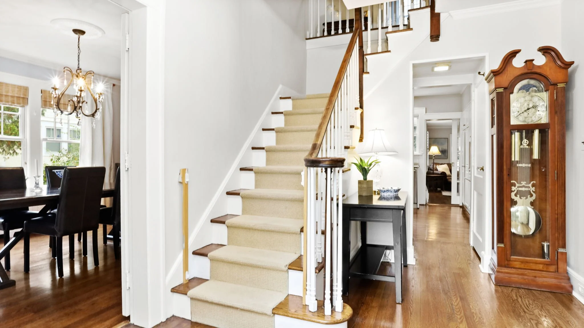 73-Fairmount-Terrace-Fairfield-CT-3_foyer.jpg