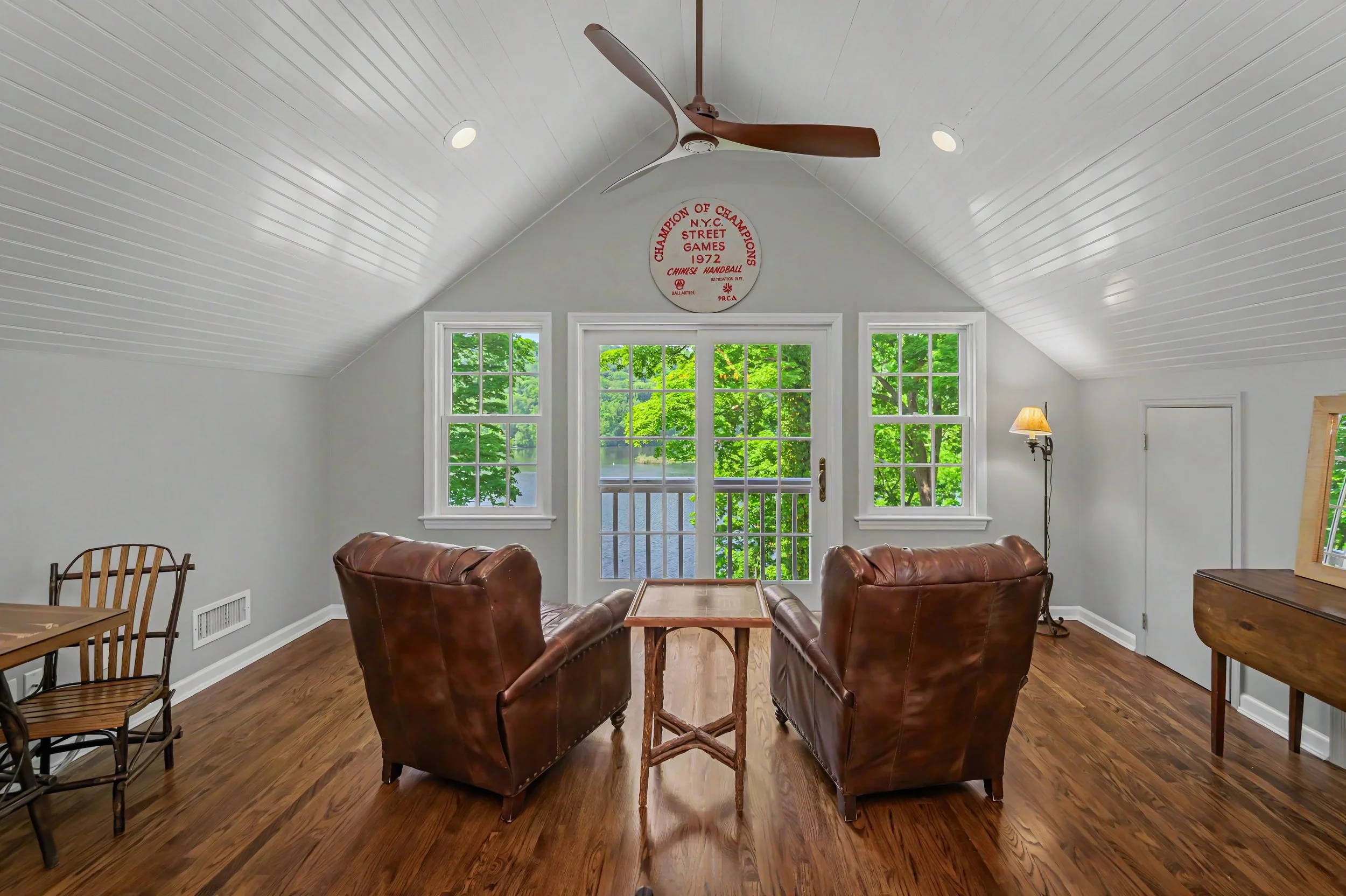 25-Pond-Road-Ridgefield-CT_JJG_0207_Upper-level-rec-room.jpg