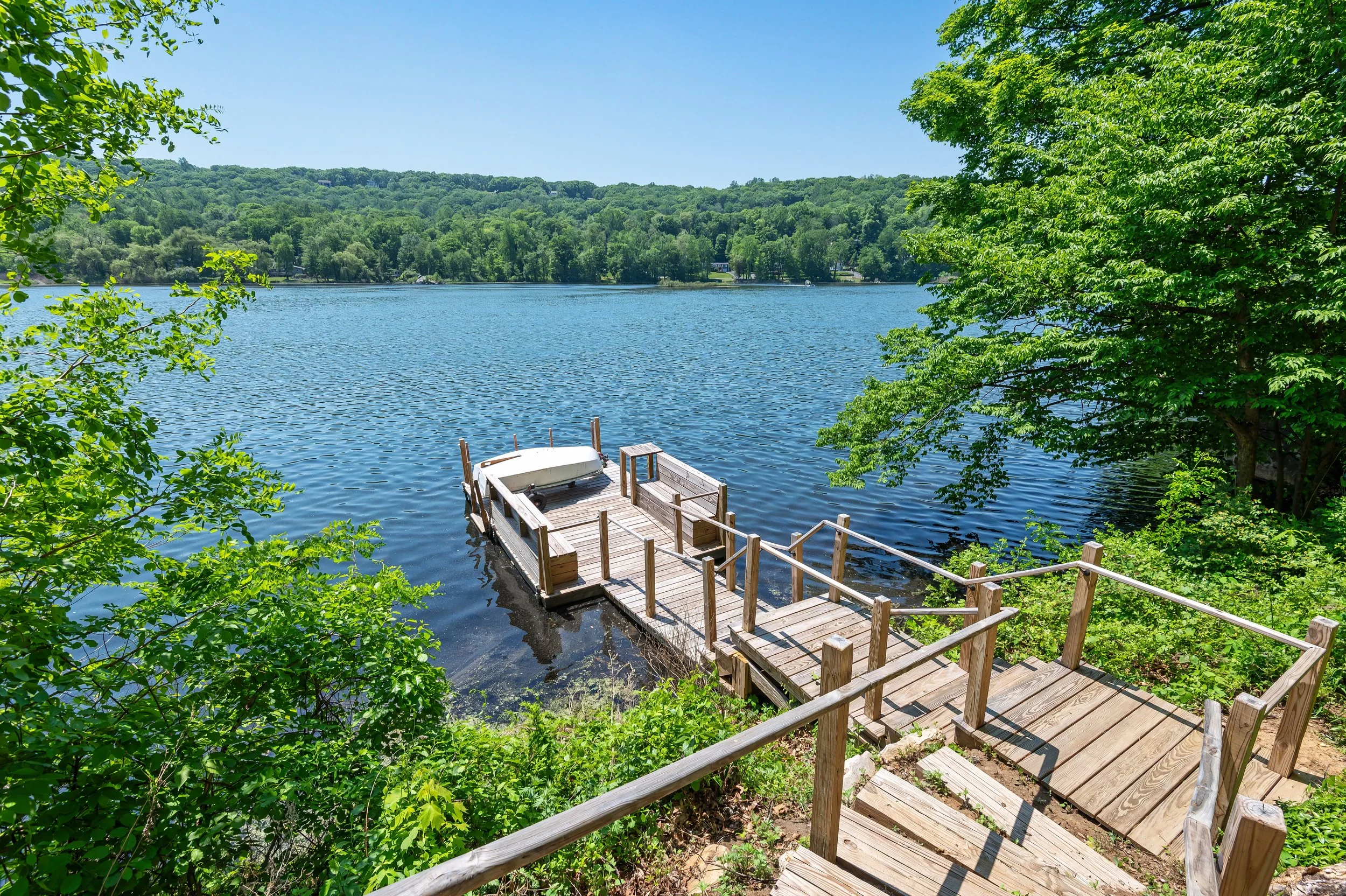 25-Pond-Road-Ridgefield-CT_JJG_0390boat-dock.jpg