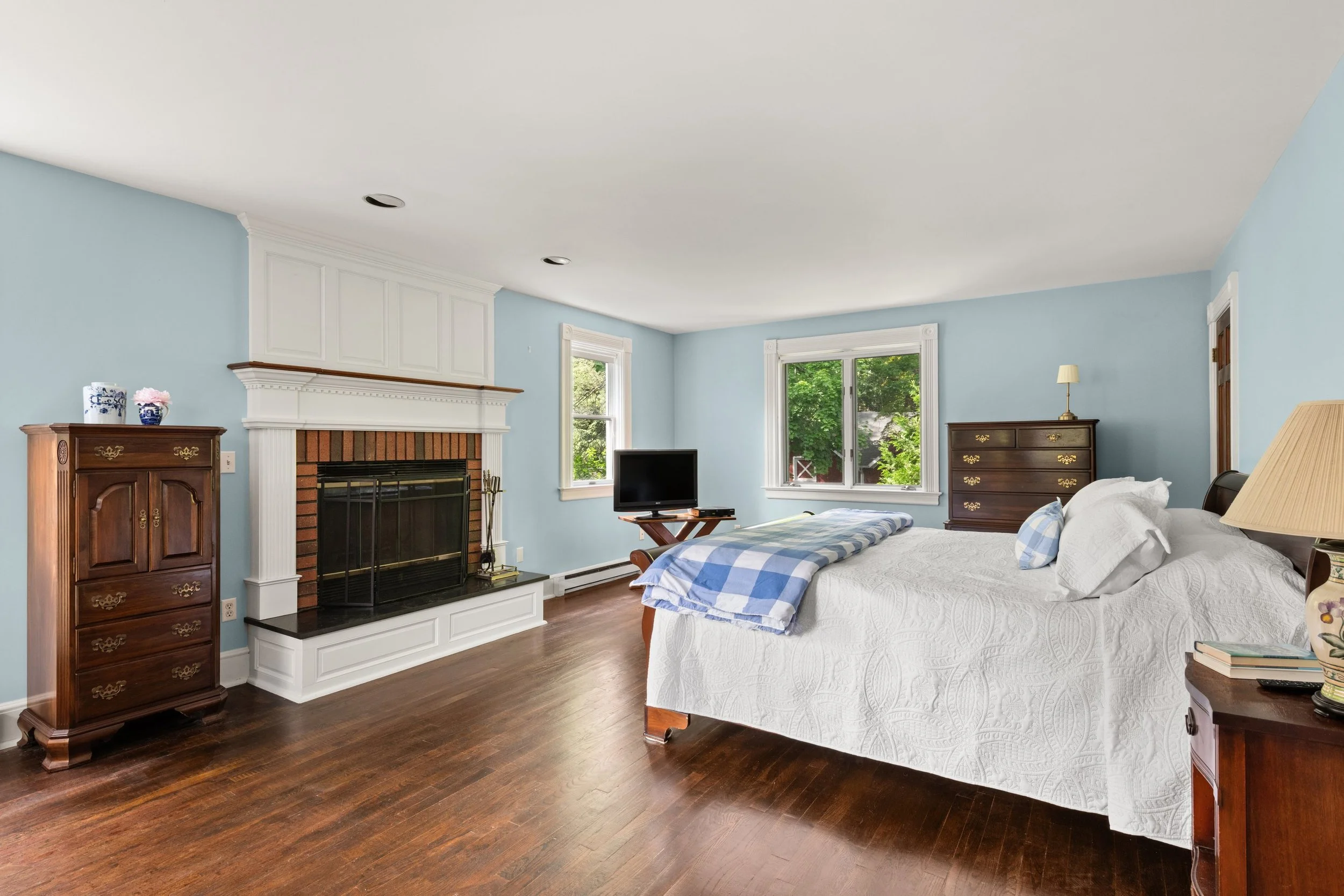 Primary-with-fireplace-170-New-Canaan-Avenue-Norwalk-CT_073.jpg