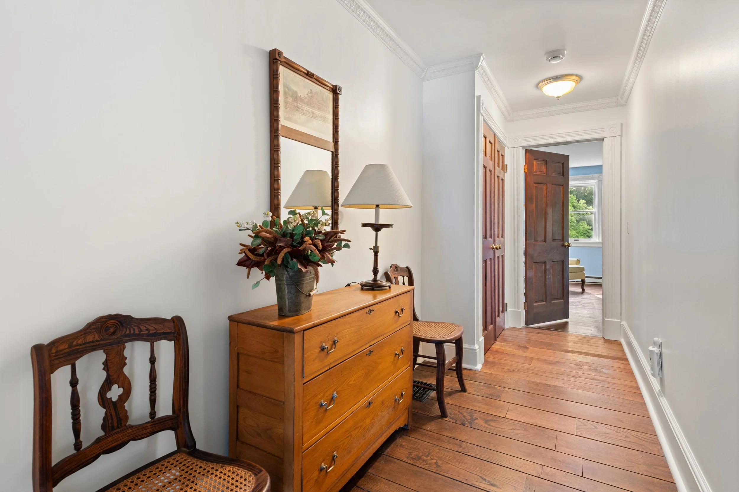 Upstairs-170-New-Canaan-Avenue-Norwalk-CT_069.jpg