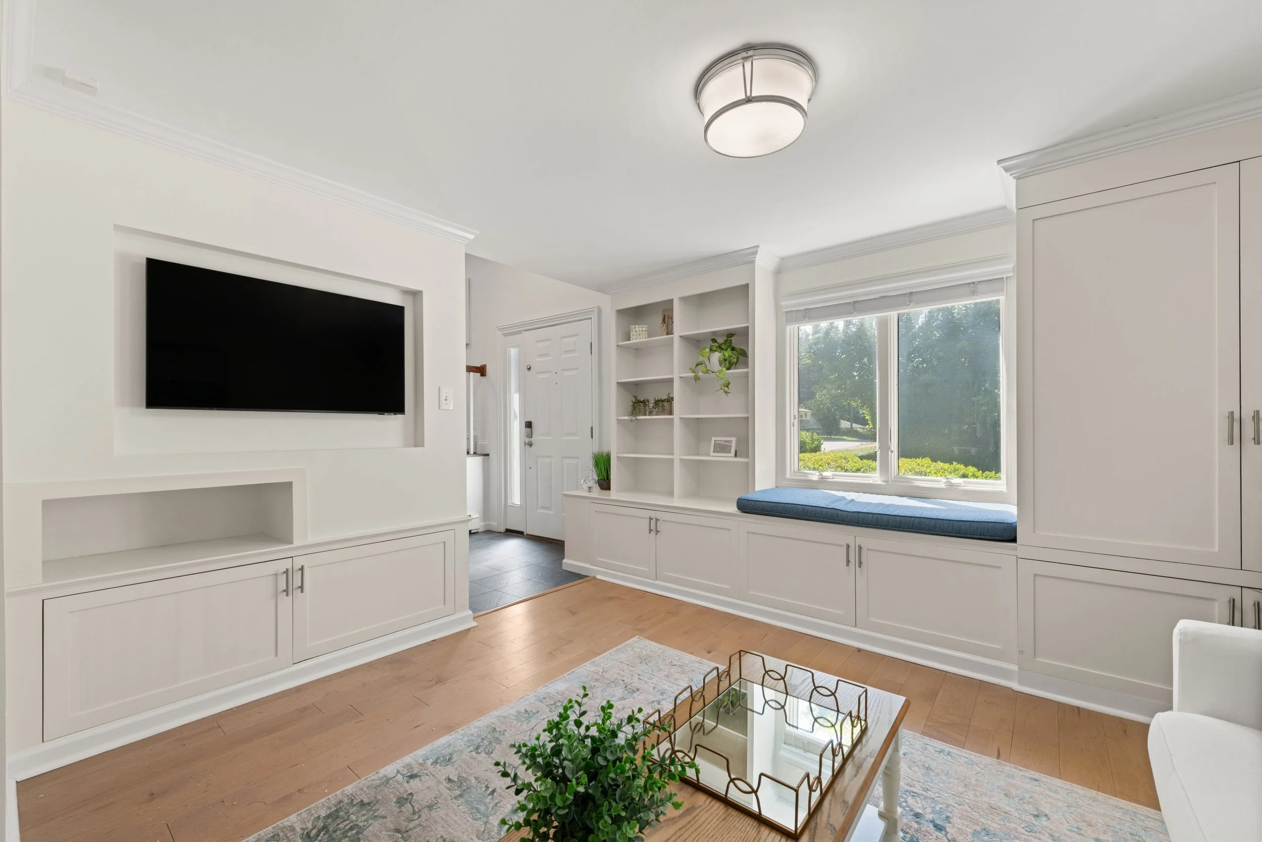 Family-room-from-foyer-36-Fillow-Street-Westport-CT_037-.jpg