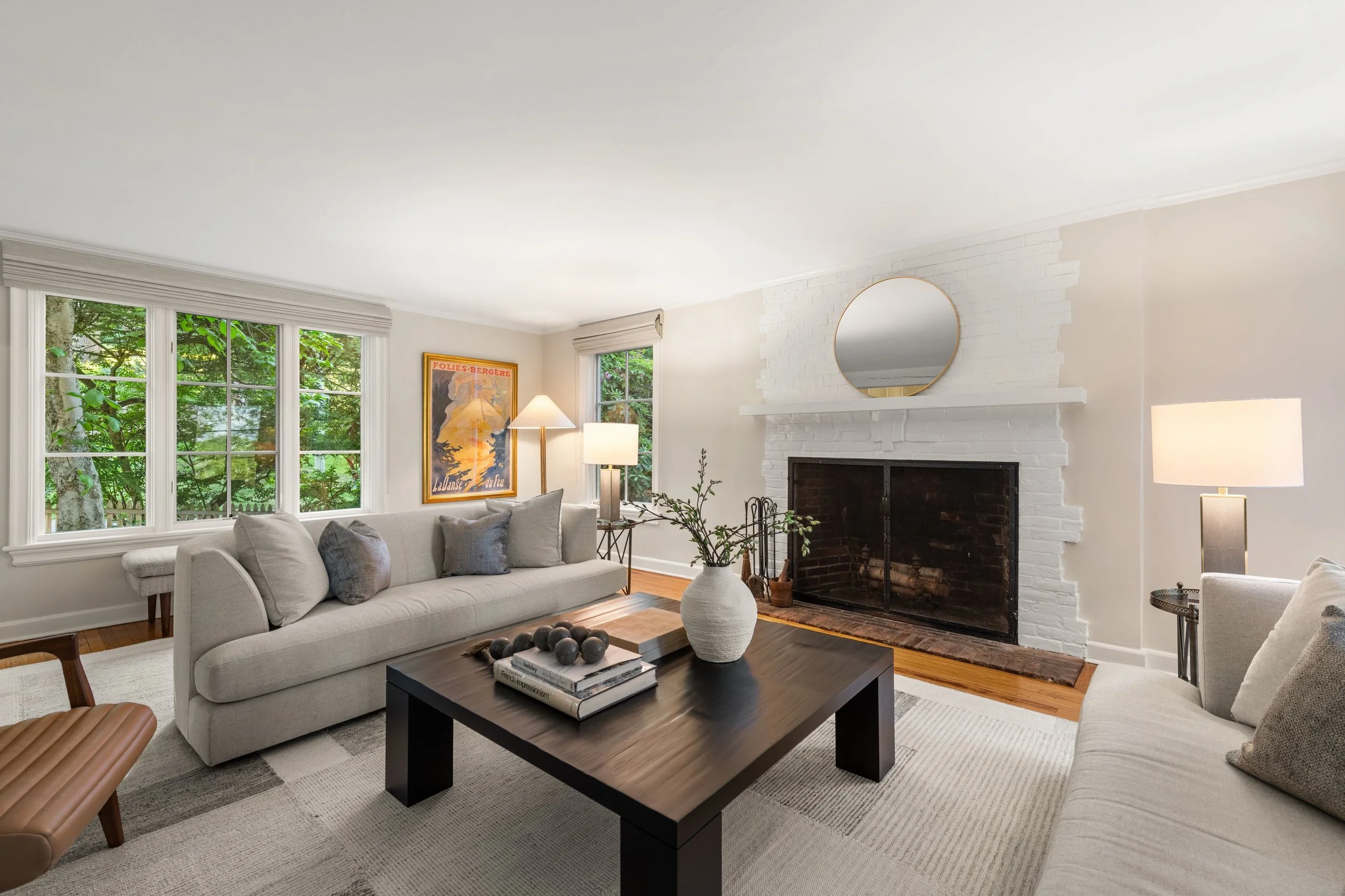 Living-Room-fireplace-18-River-Lane-Westport-CT_016-.jpg