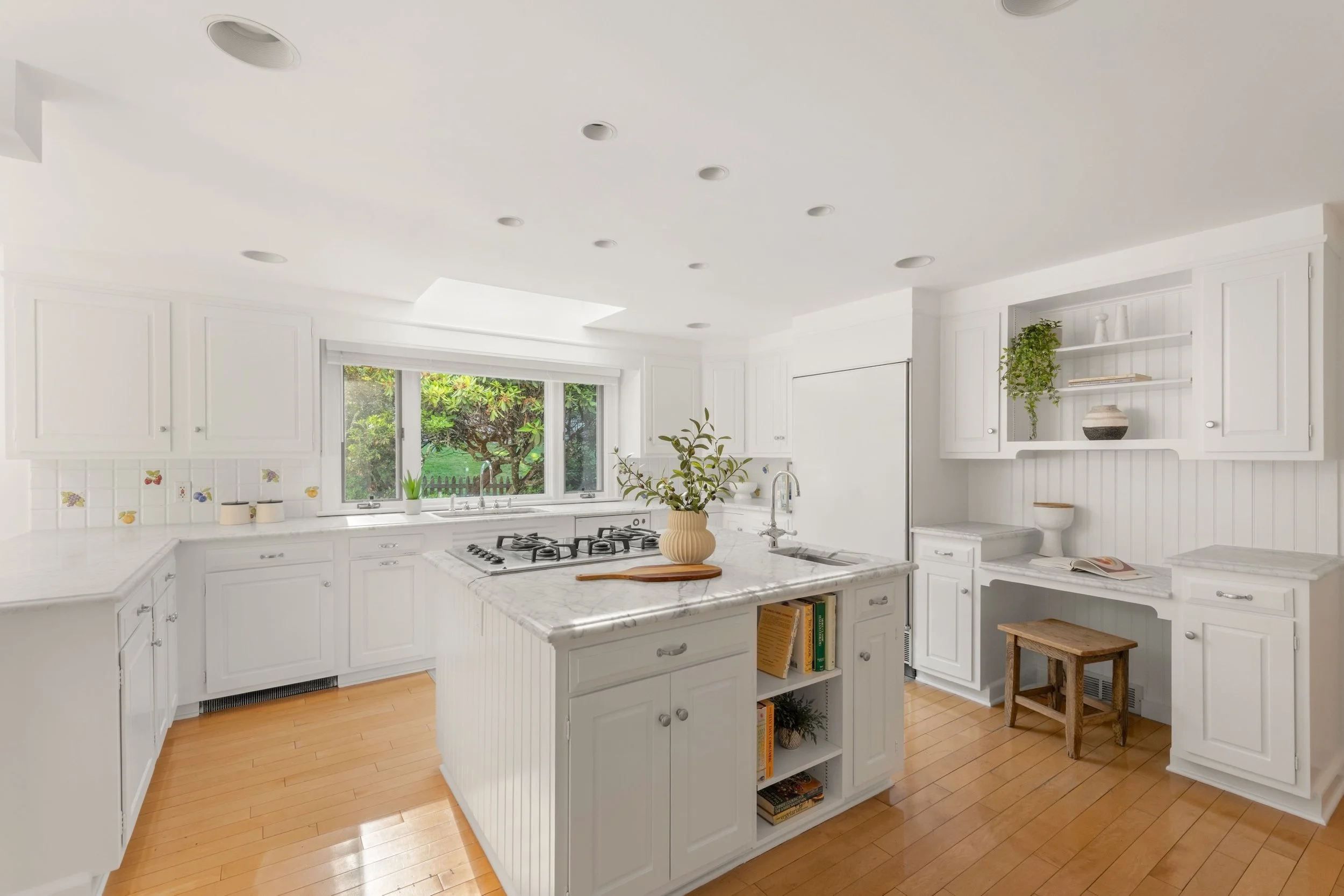 Kitchen-18-River-Lane-Westport-CT_026-.jpg