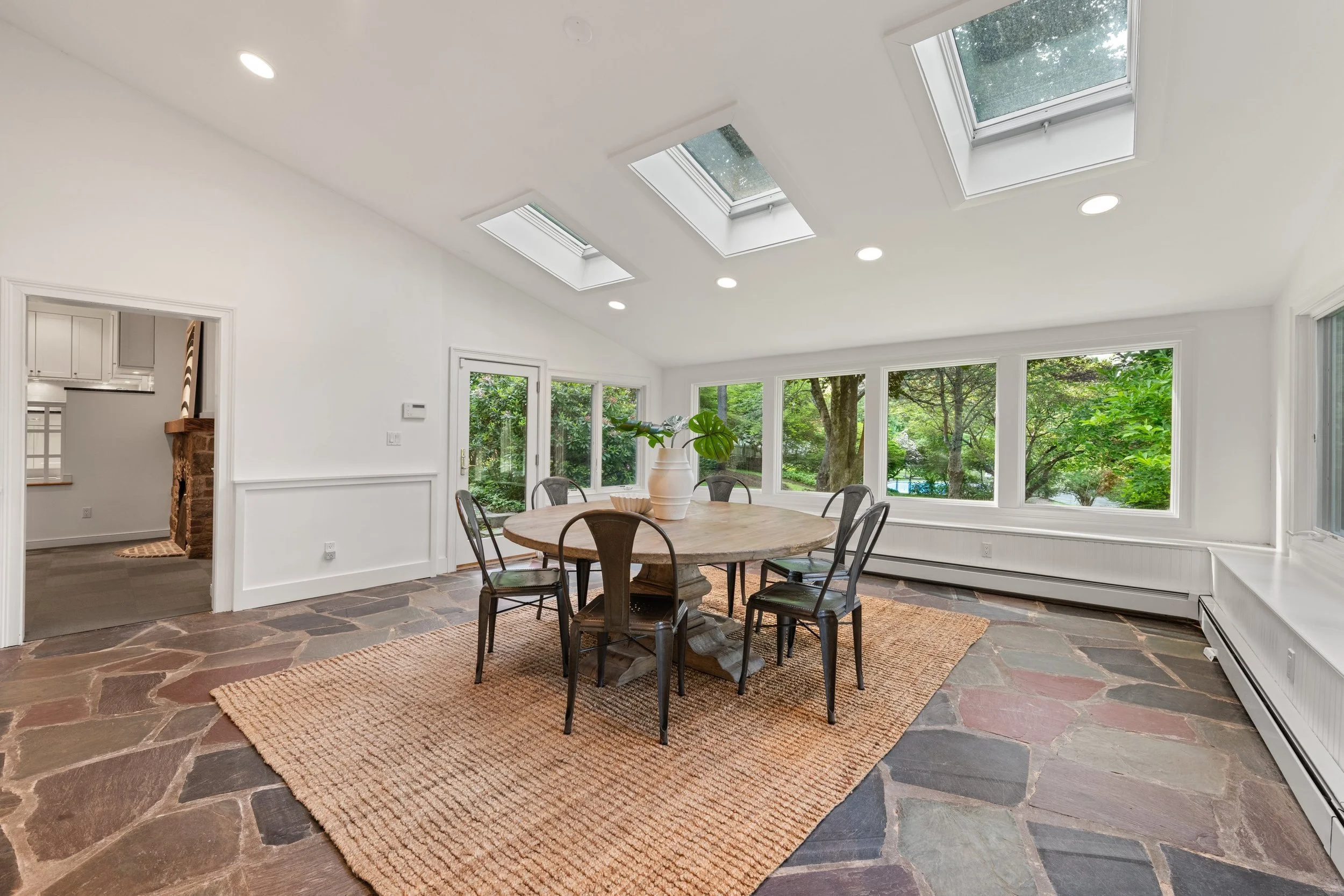 Studio-sunroom-18-River-Lane-Westport-CT_056-.jpg