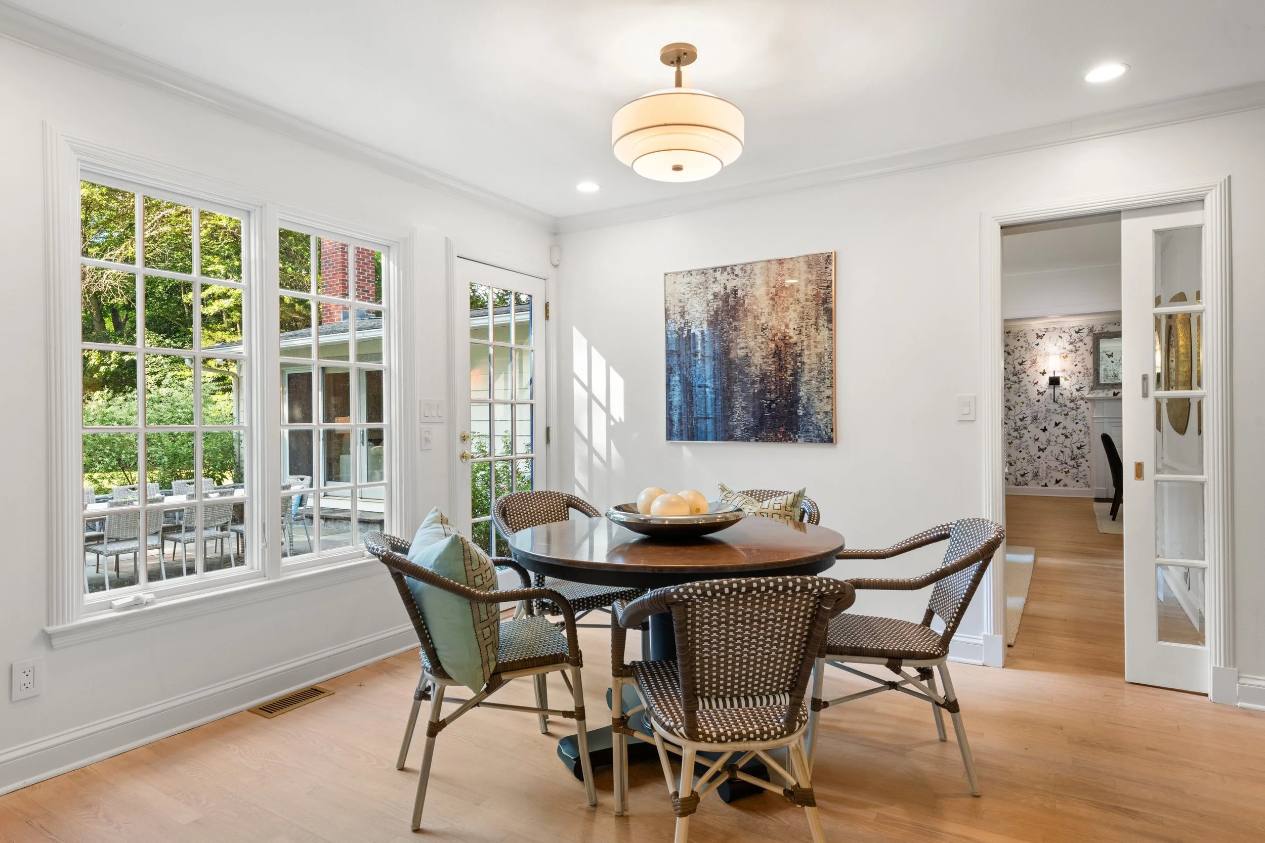 Breakfast-nook-18-Silver-Brook-Road-Westport-CT_046-.jpg