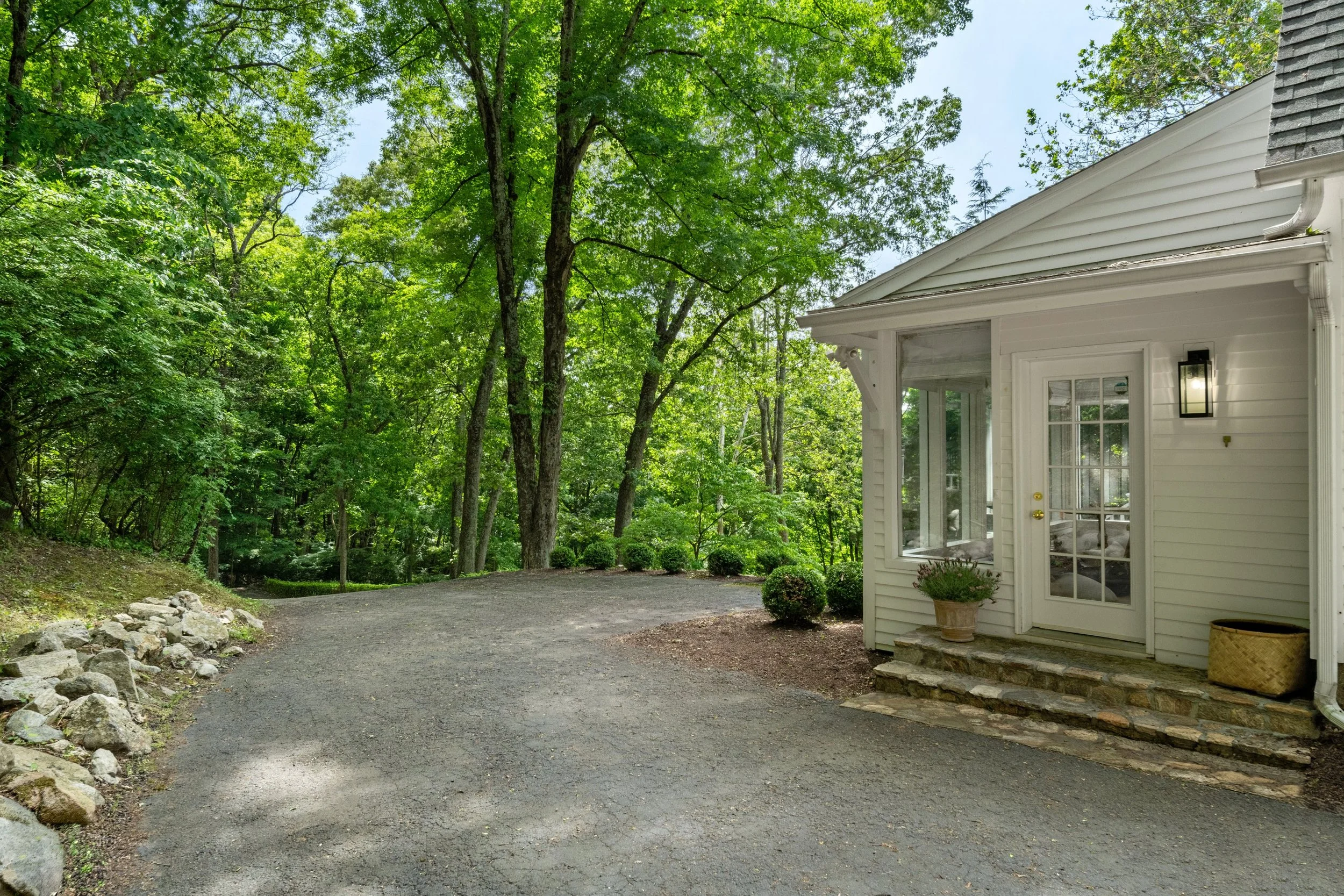 Entrance_123-Lyons-Plain-Road-Weston-CT_010-.jpg