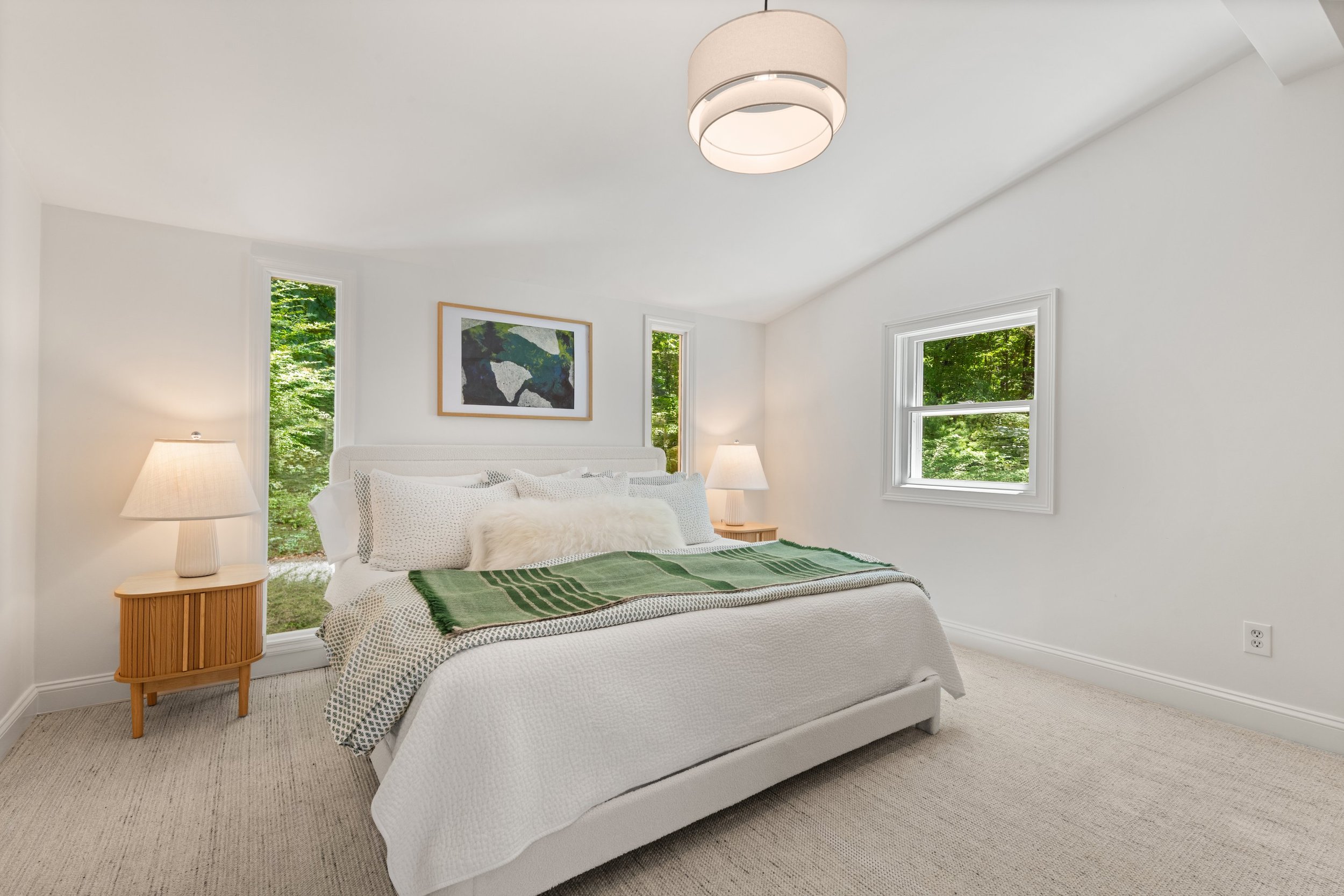Guest-bedroom_123-Lyons-Plain-Road-Weston-CT_045-.jpg