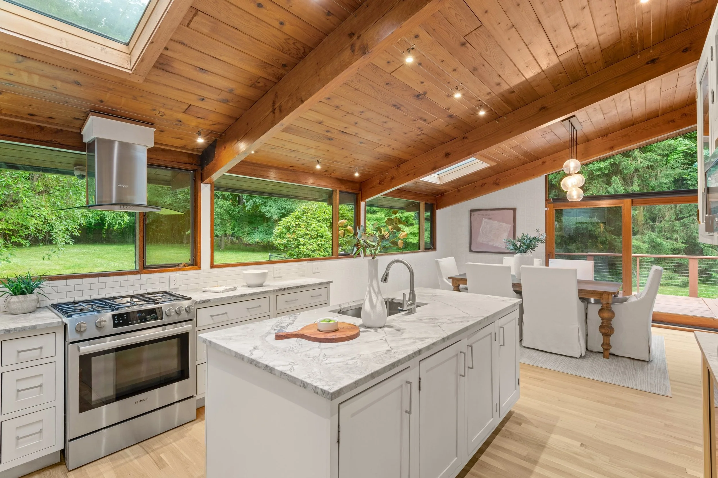 Kitchen-views_9-Fall-Ridge-Road-Weston-CT_038-.jpg