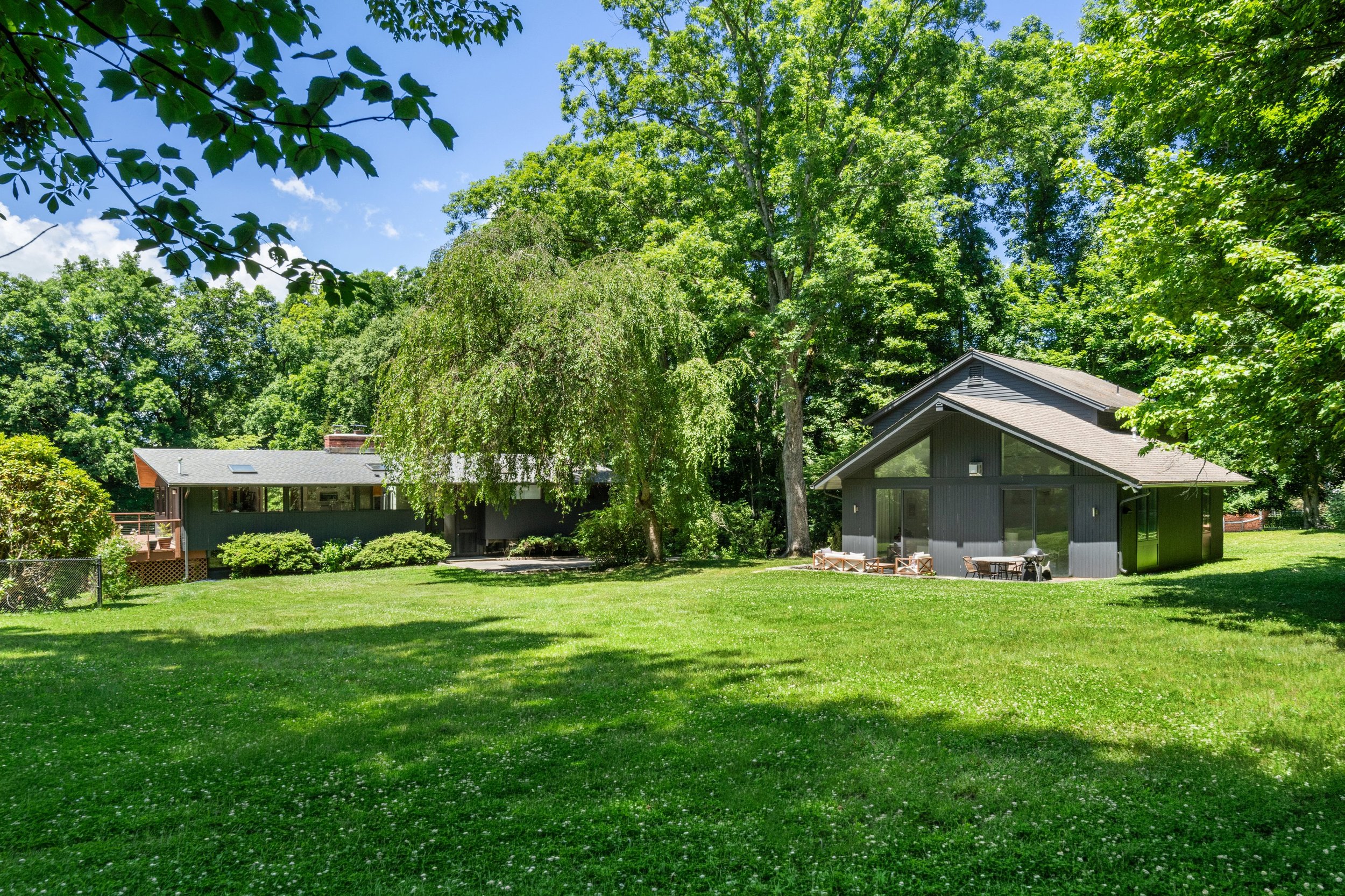 9 Fall Ridge Road
