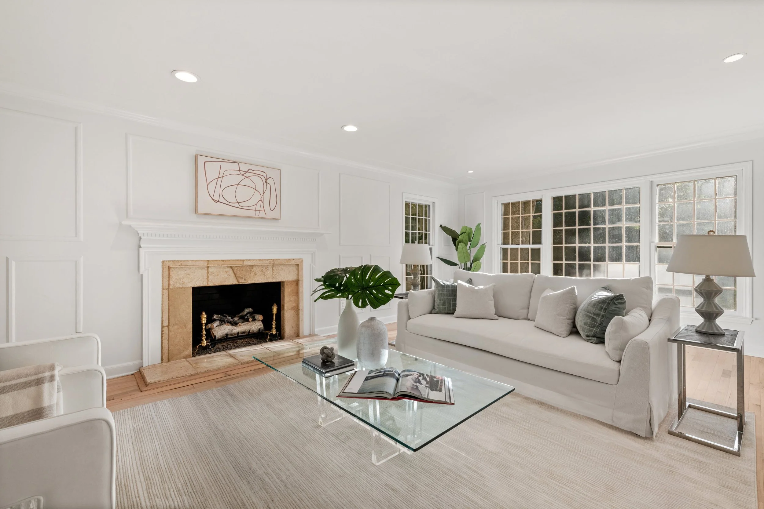 Living-room-021-32SilverRidgeCommon-Weston-CT-06883-SMALL.jpg
