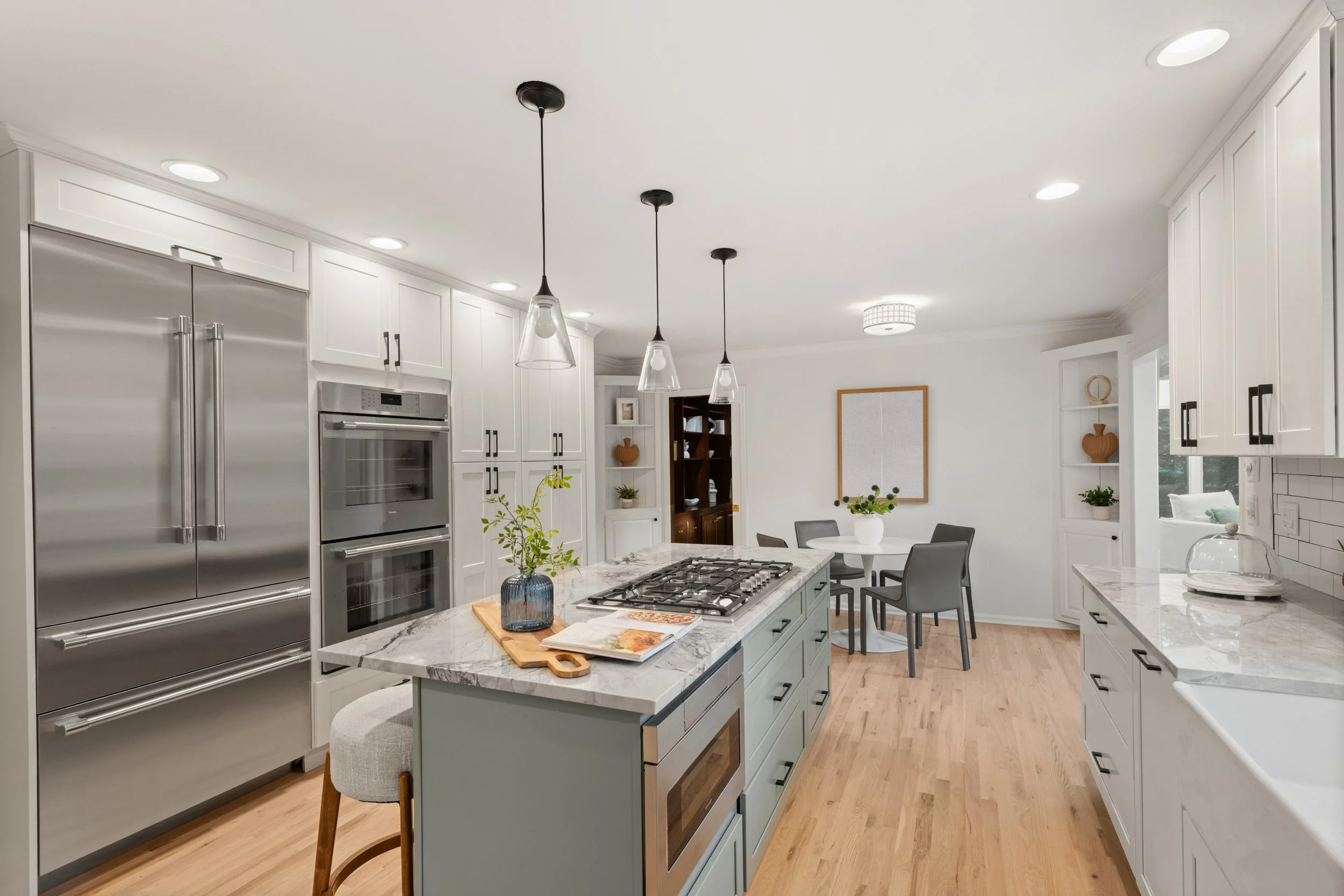 Kitchen-dining-alcove-031-32SilverRidgeCommon-Weston-CT-06883-SMALL.jpg