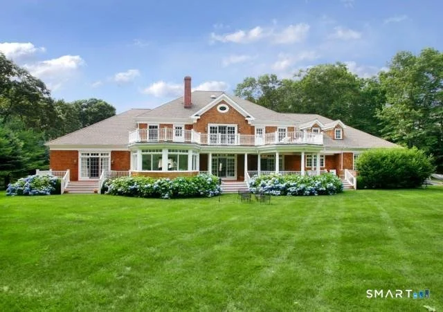 41 Singing Oaks Drive, Weston