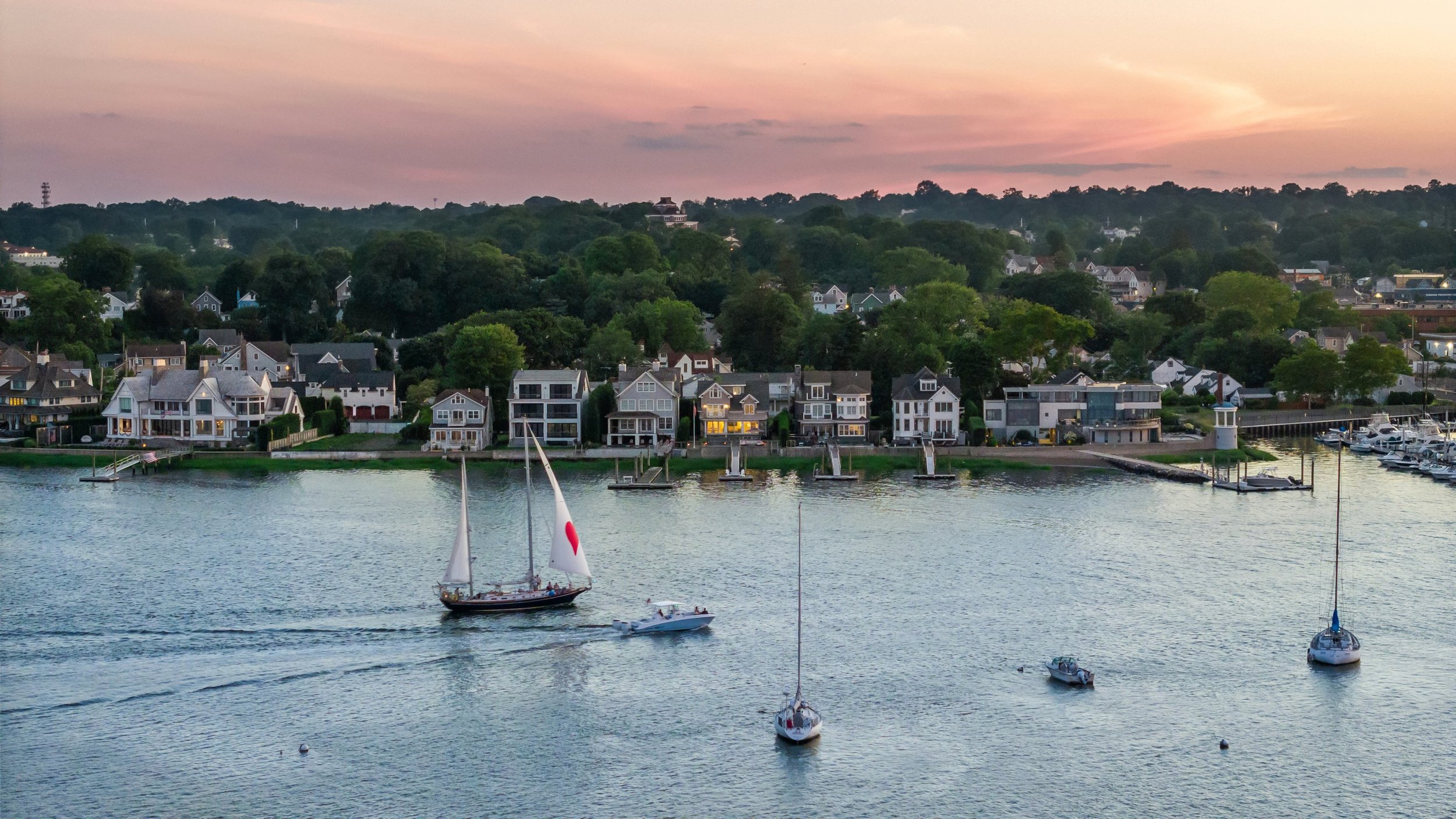 30 Shorefront Park