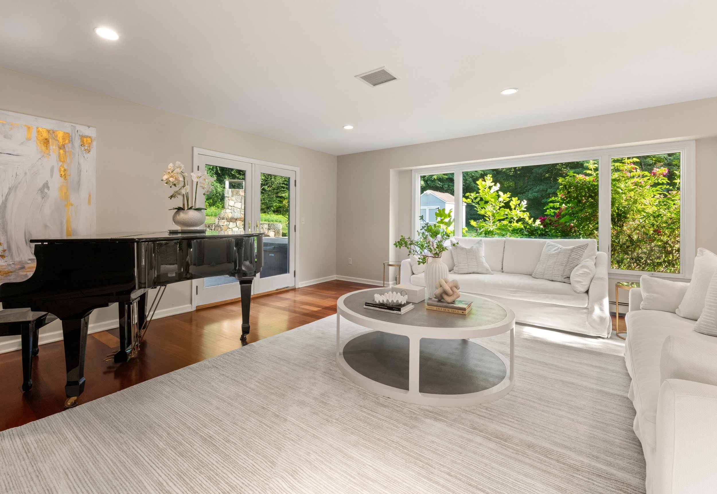 Living-room-130-Blue-Ridge-Road-Wilton-CT_015-.JPG
