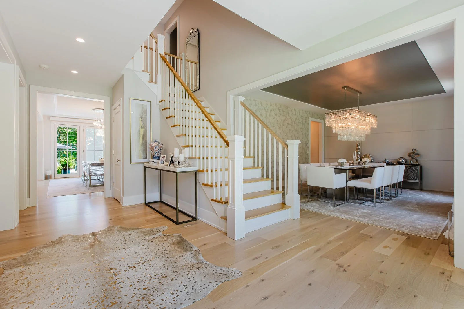 Foyer-34-High-Point-Westport-CT-11.jpg