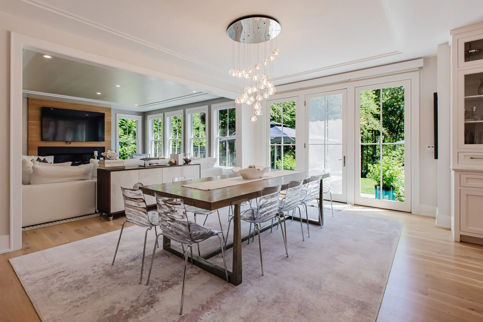 Kitchen-dining-family-room-34-High-Point-Westport-CT-18.jpg