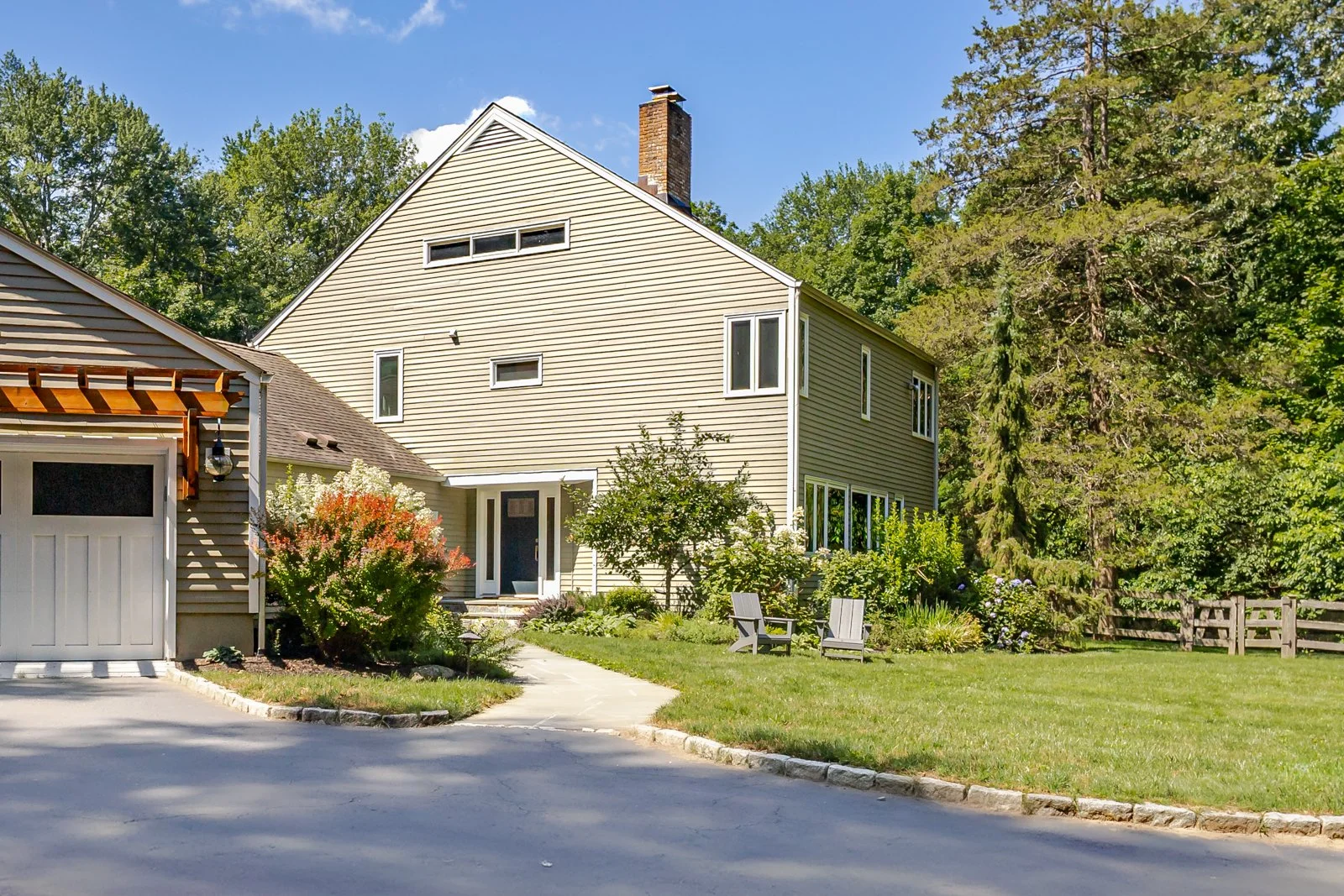 Front-entry-3 Ridge Road Weston CT-4.jpg