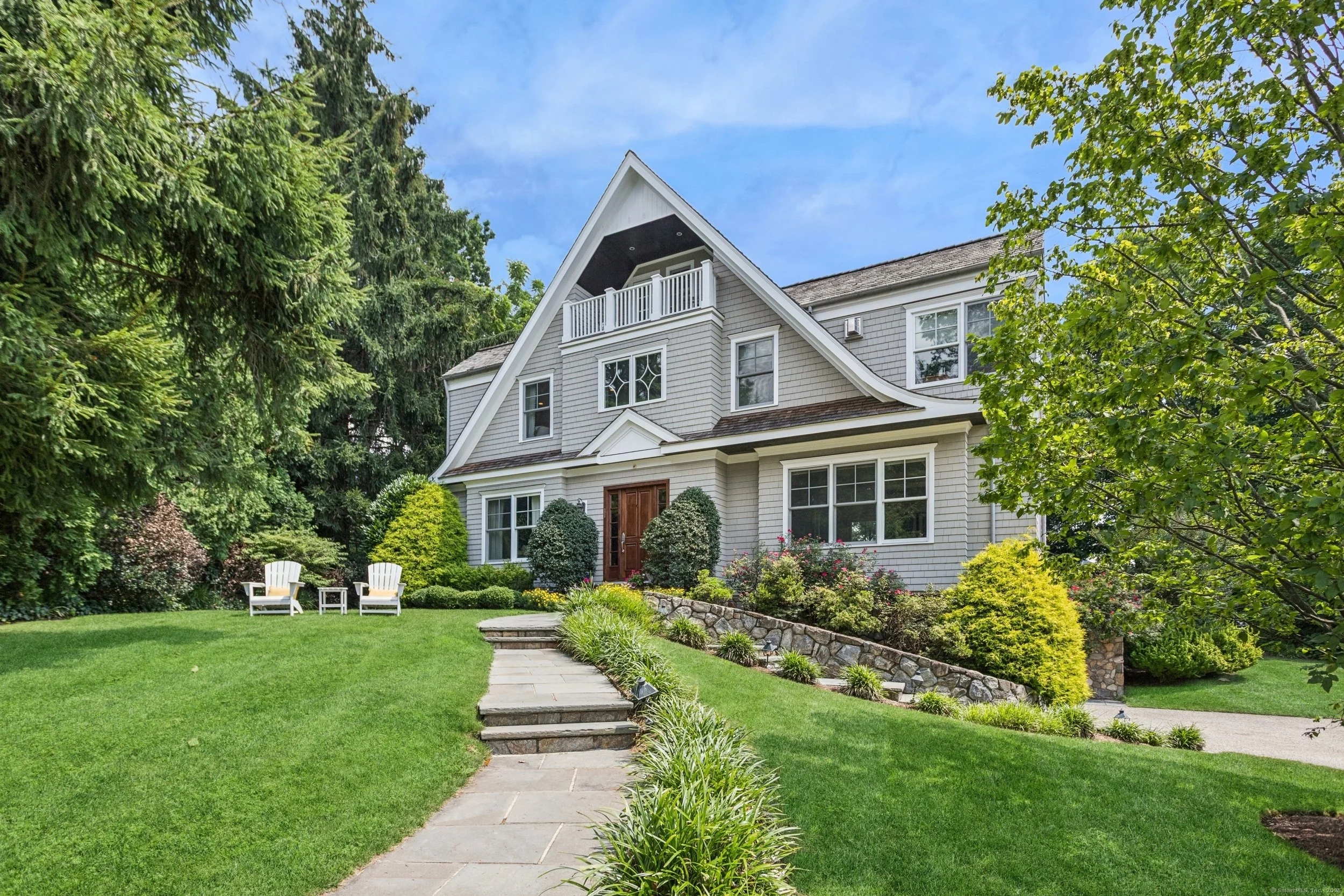 11 Edgewater Hillside, Westport