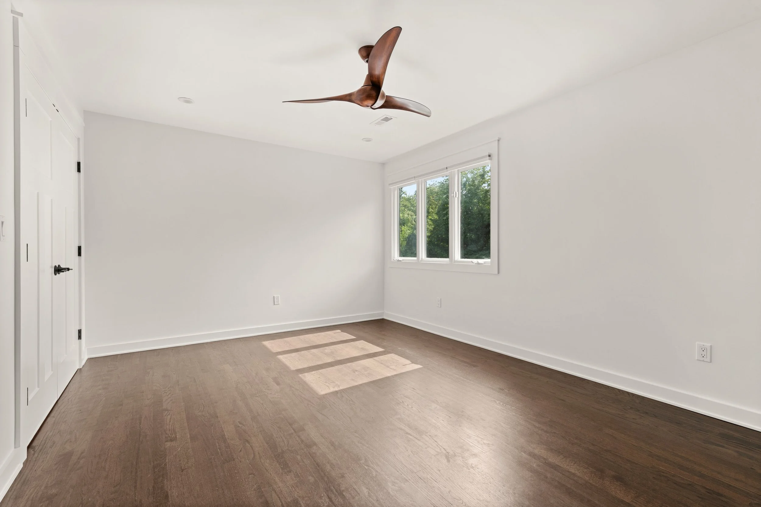 Bedroom_418-Morehouse-Road-Easton-CT_058-.jpg