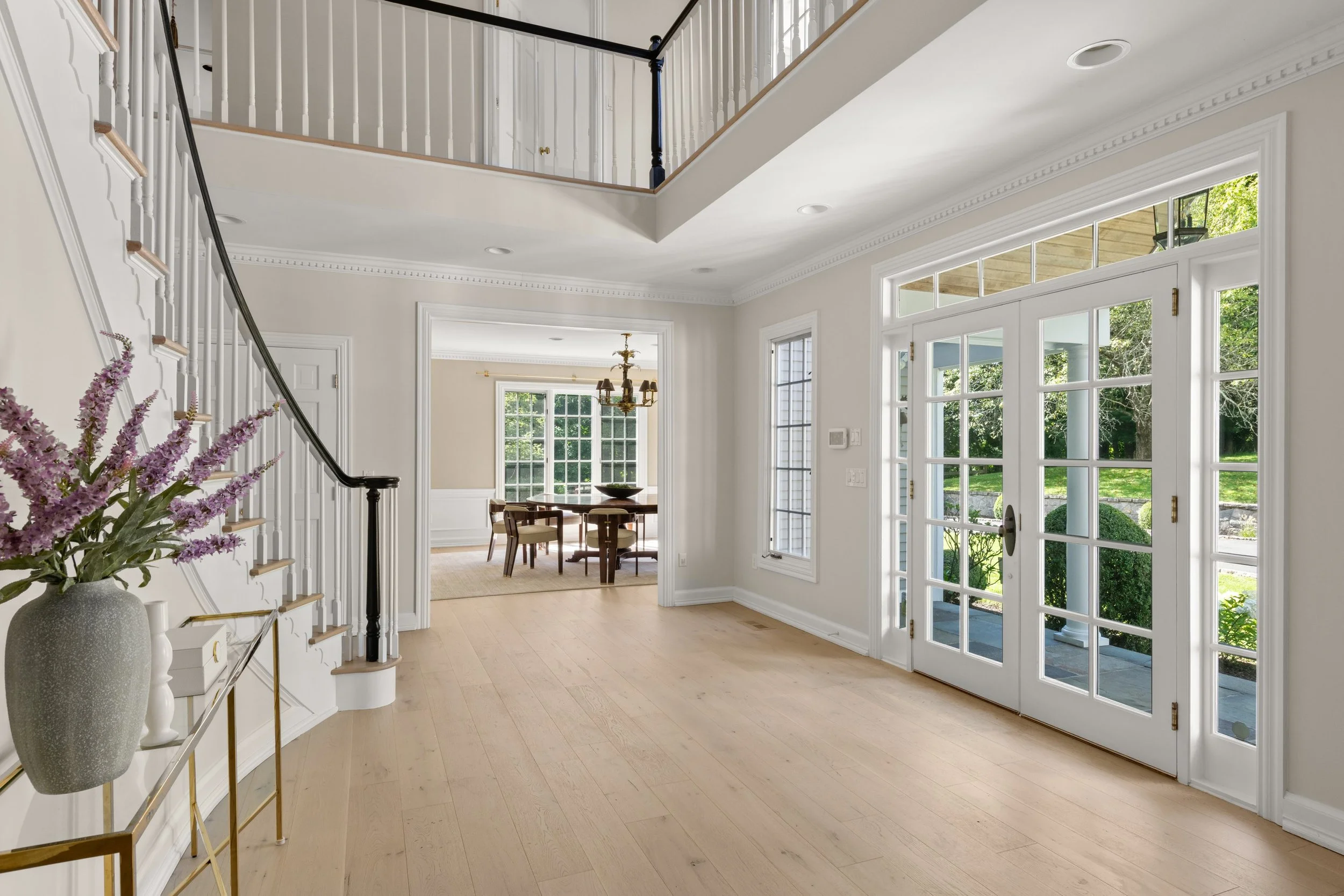 Foyer_30-Soundview-Farm-Road-Weston-CT_034-.jpg
