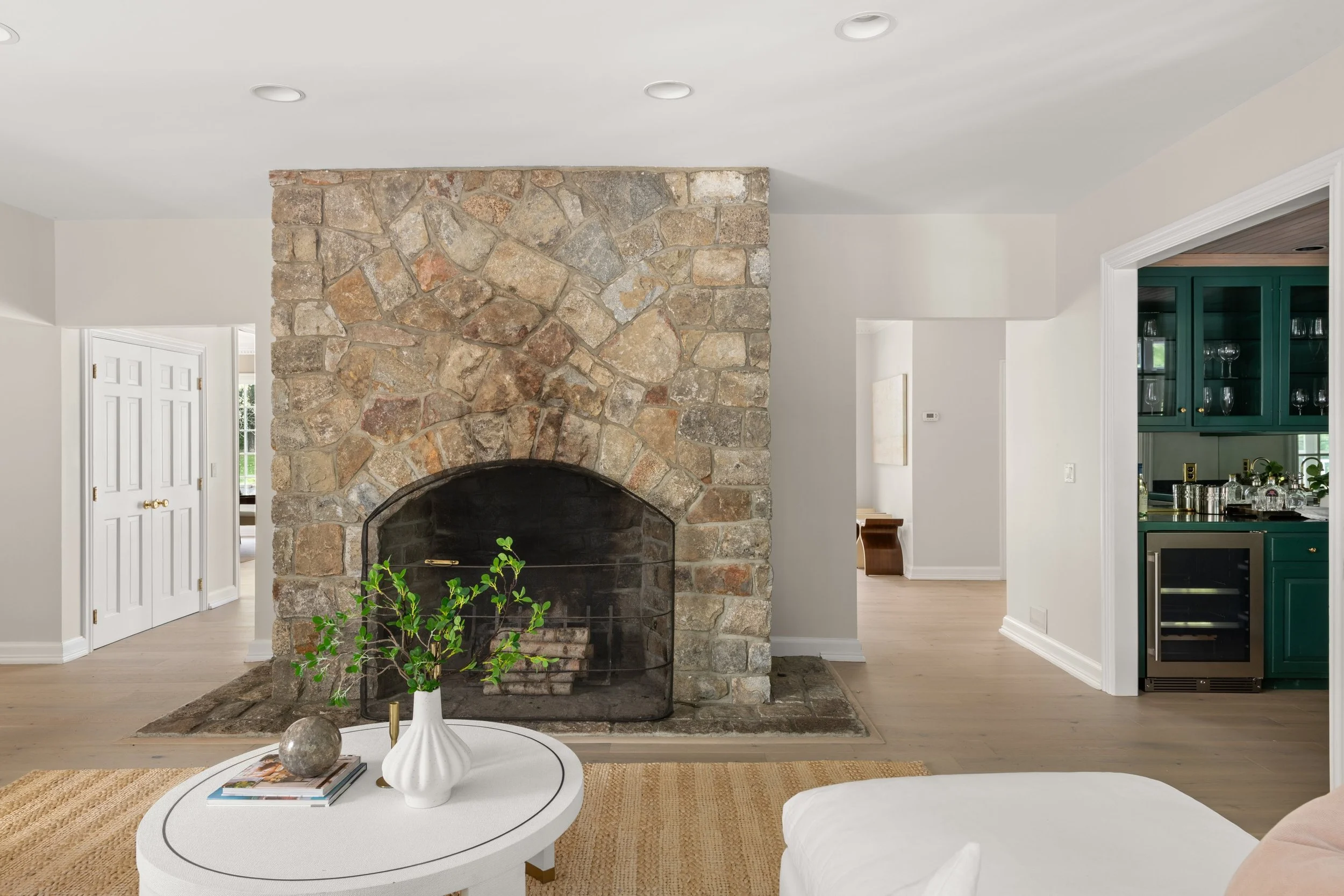 Great-room-fireplace_30-Soundview-Farm-Road-Weston-CT_048-.jpg