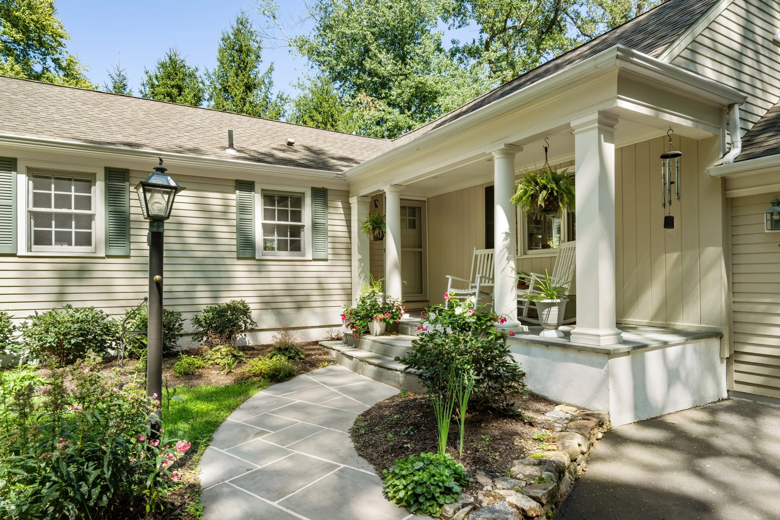 Front-entry_228-Bayberry-Lane-Westport-CT_006-.JPG